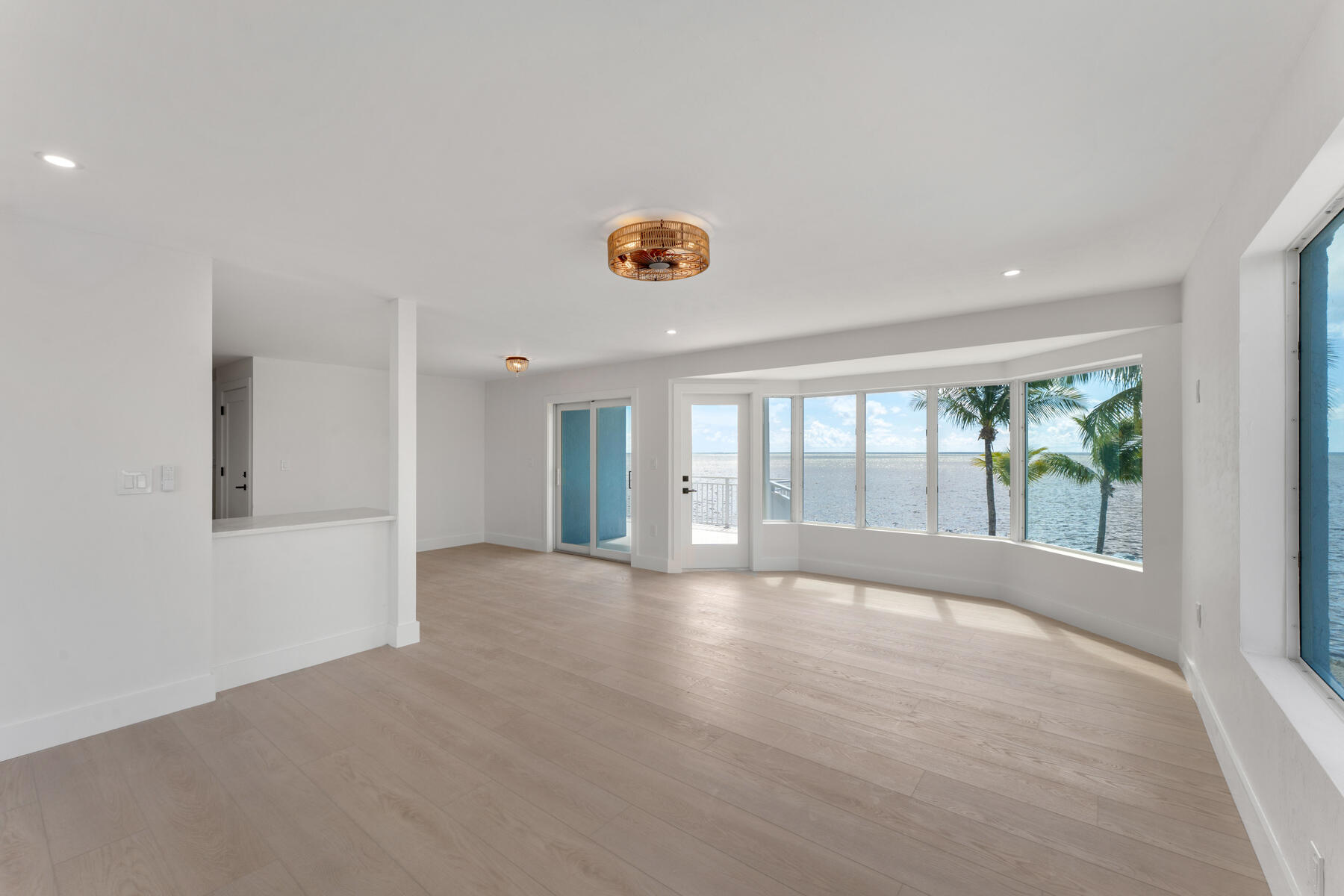 1200 Mockingbird Road
