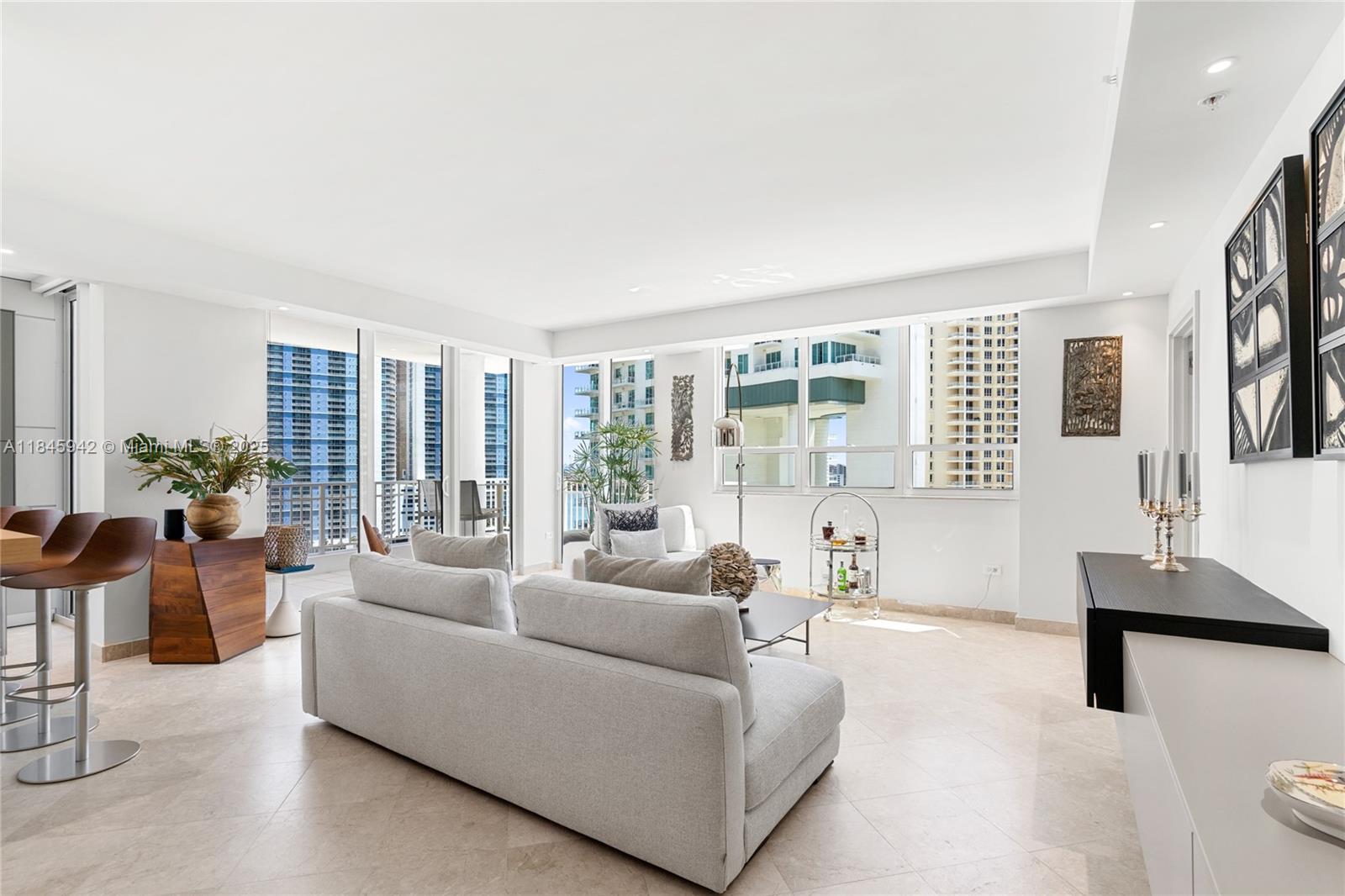 801 Brickell Key Blvd # 1512