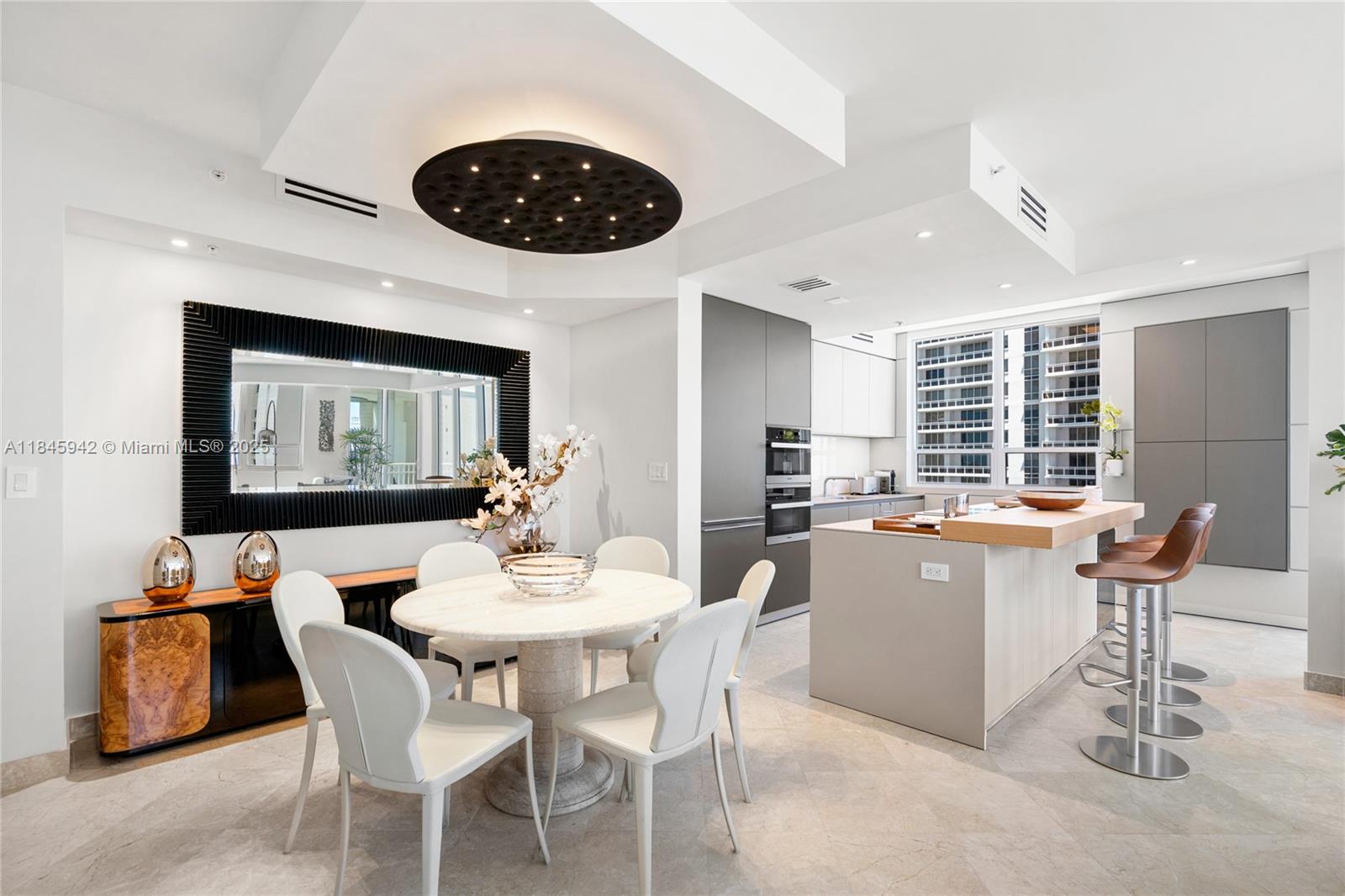 801 Brickell Key Blvd # 1512