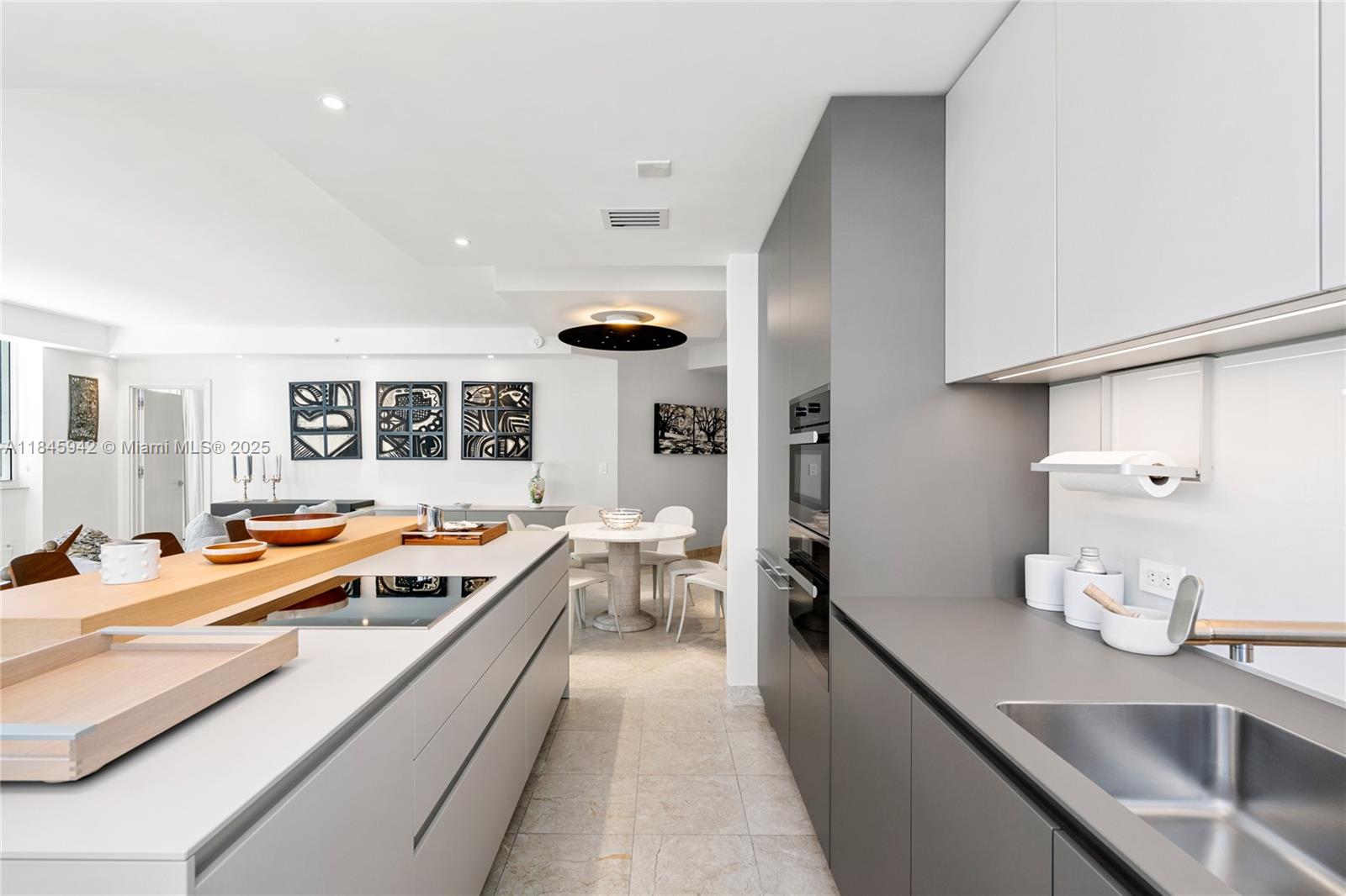801 Brickell Key Blvd # 1512