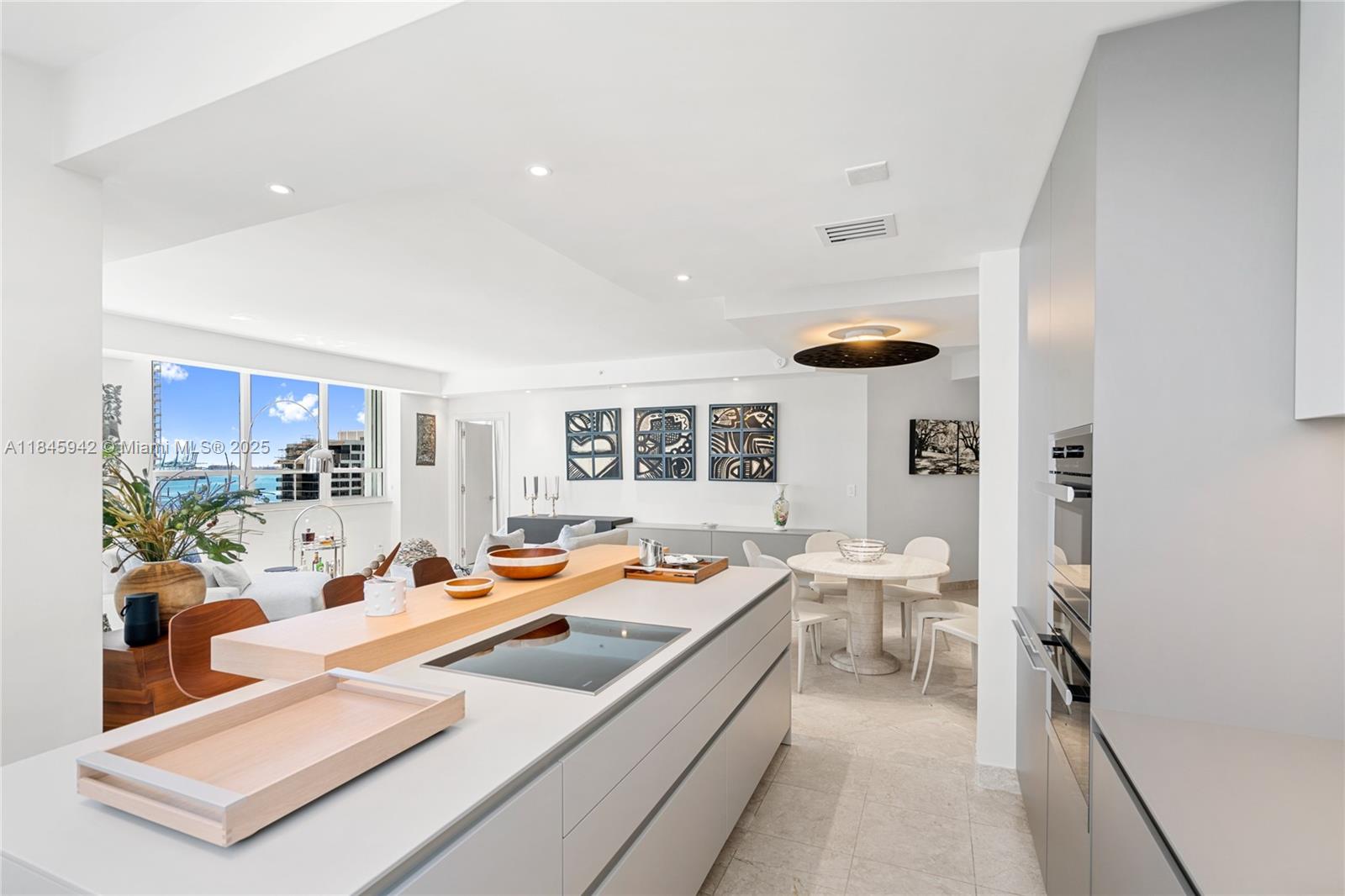 801 Brickell Key Blvd # 1512