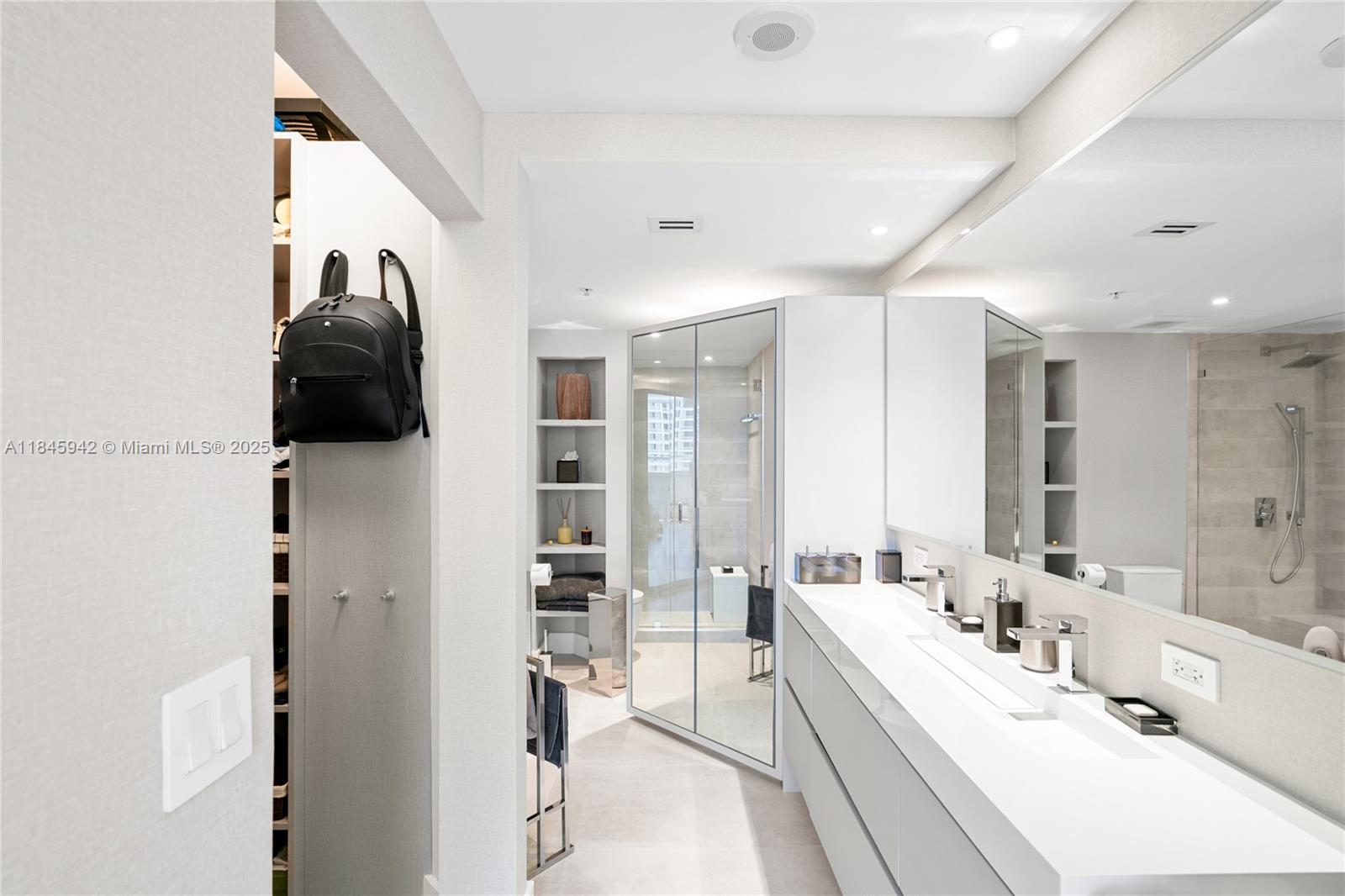 801 Brickell Key Blvd # 1512