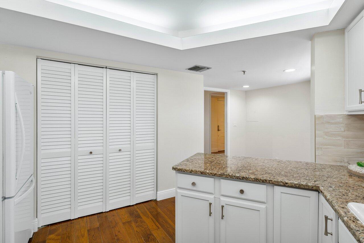 19800 Sandpointe Bay Drive 205