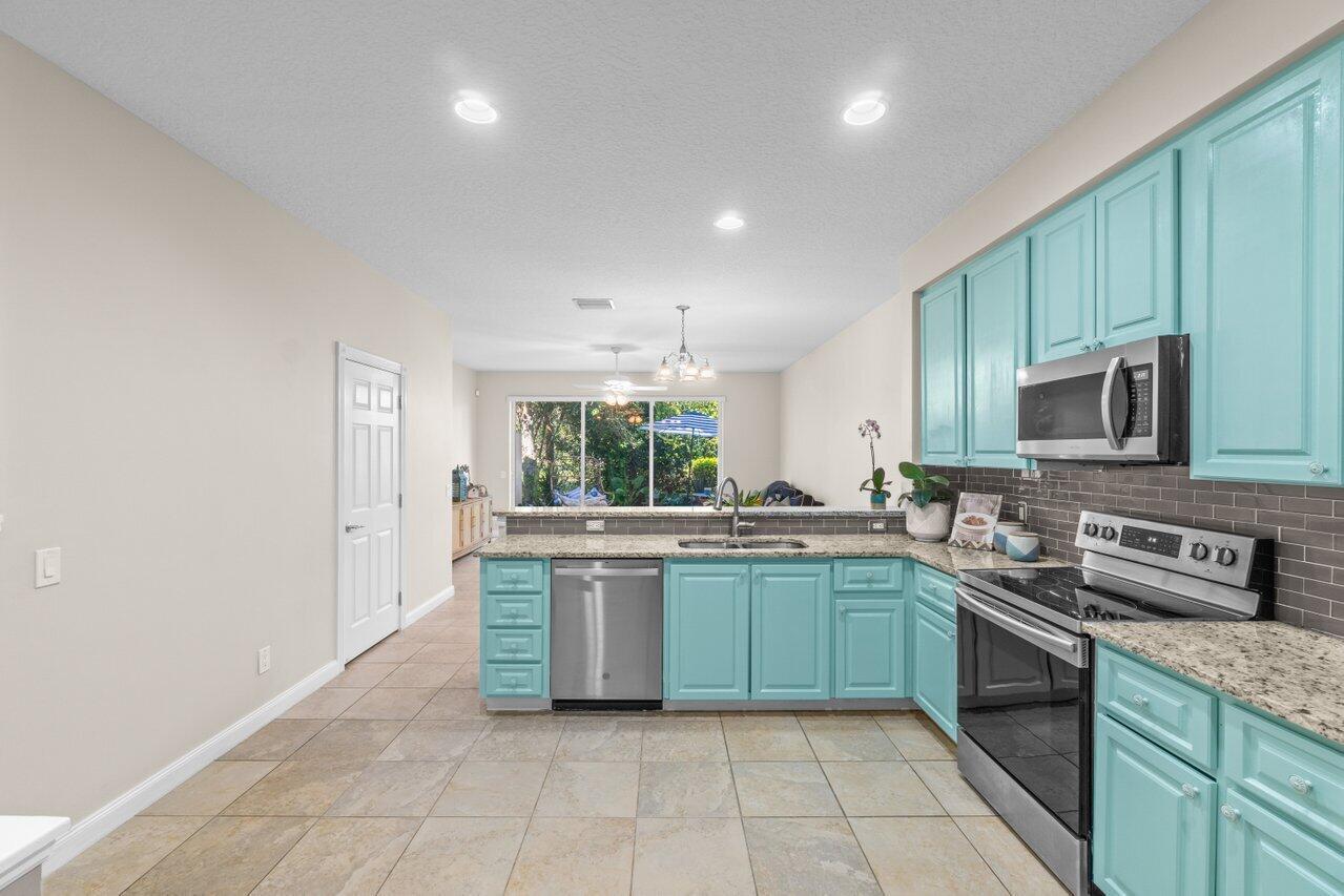 1033 Pinewood Lake Court