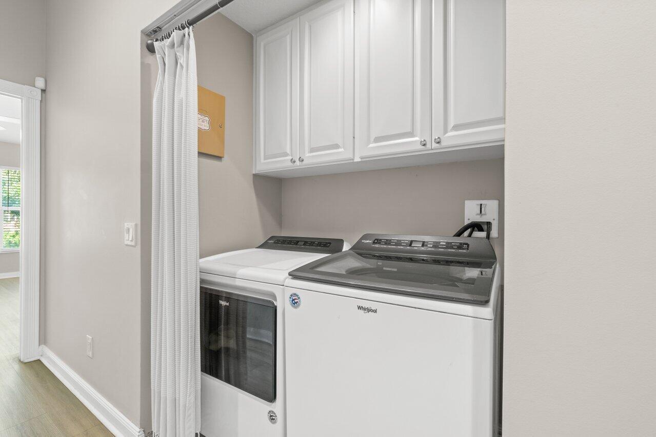 1033 Pinewood Lake Court