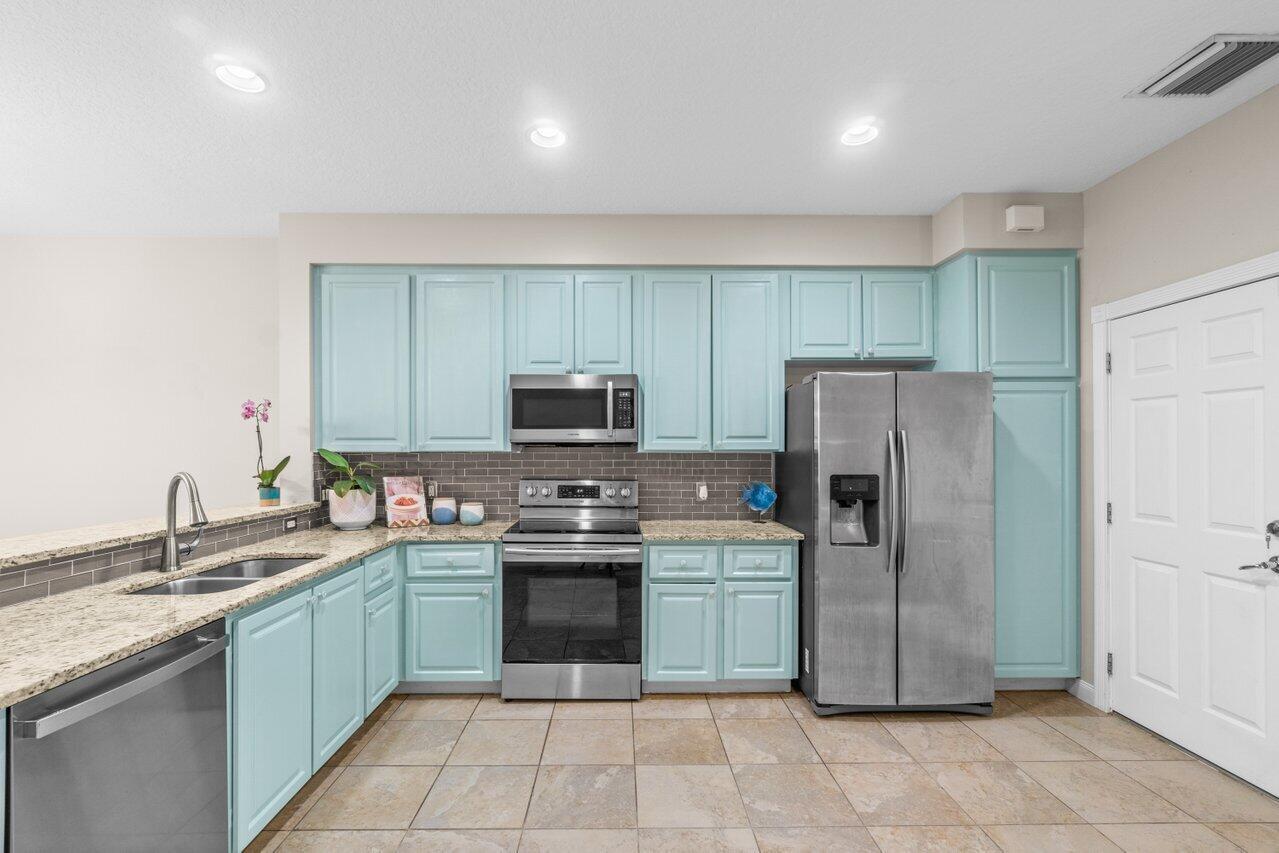 1033 Pinewood Lake Court