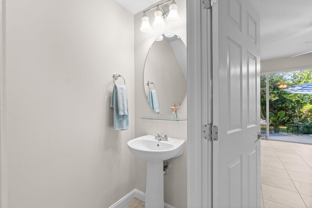 1033 Pinewood Lake Court