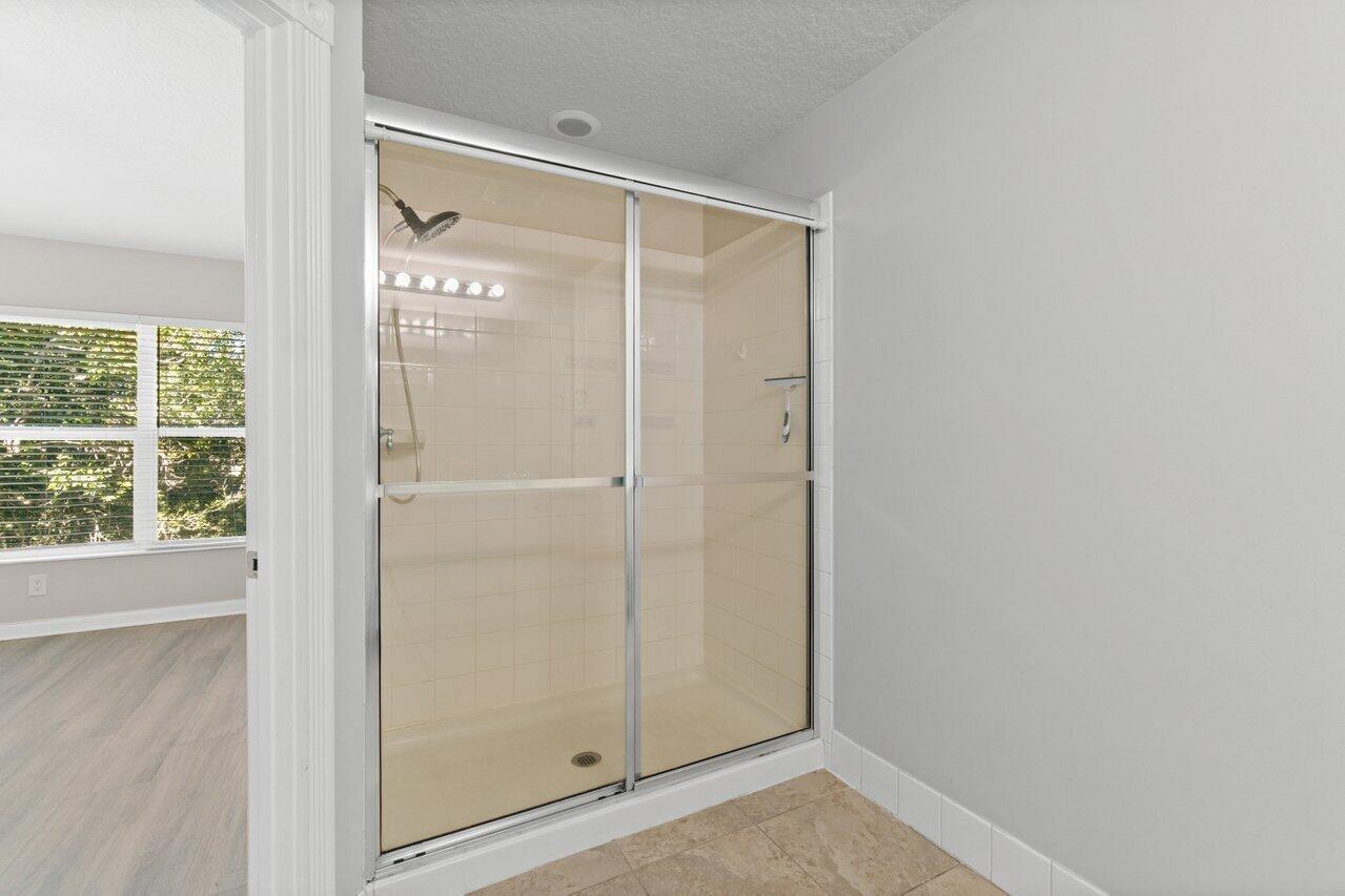 1033 Pinewood Lake Court