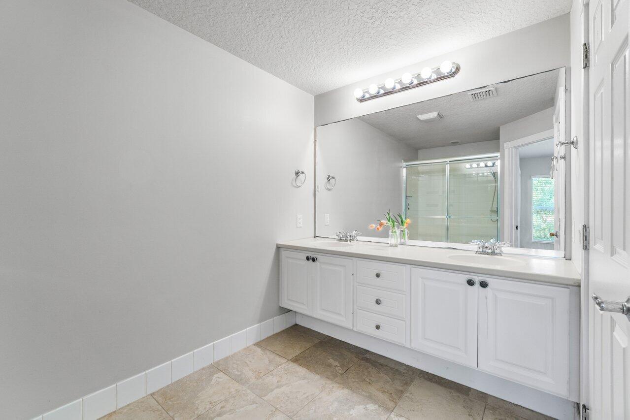 1033 Pinewood Lake Court