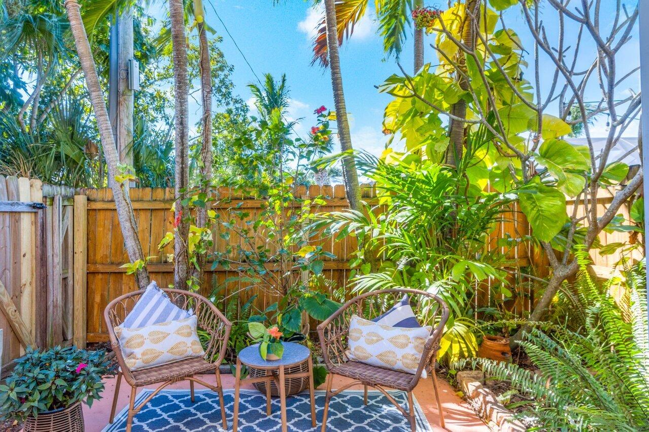 409 N Cypress Drive Unit: 6