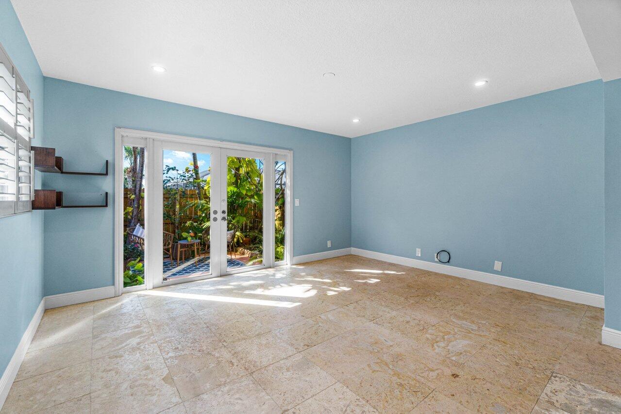 409 N Cypress Drive Unit: 6