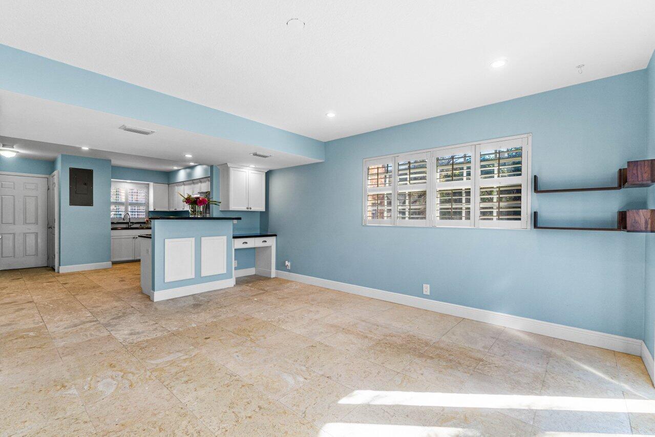 409 N Cypress Drive Unit: 6