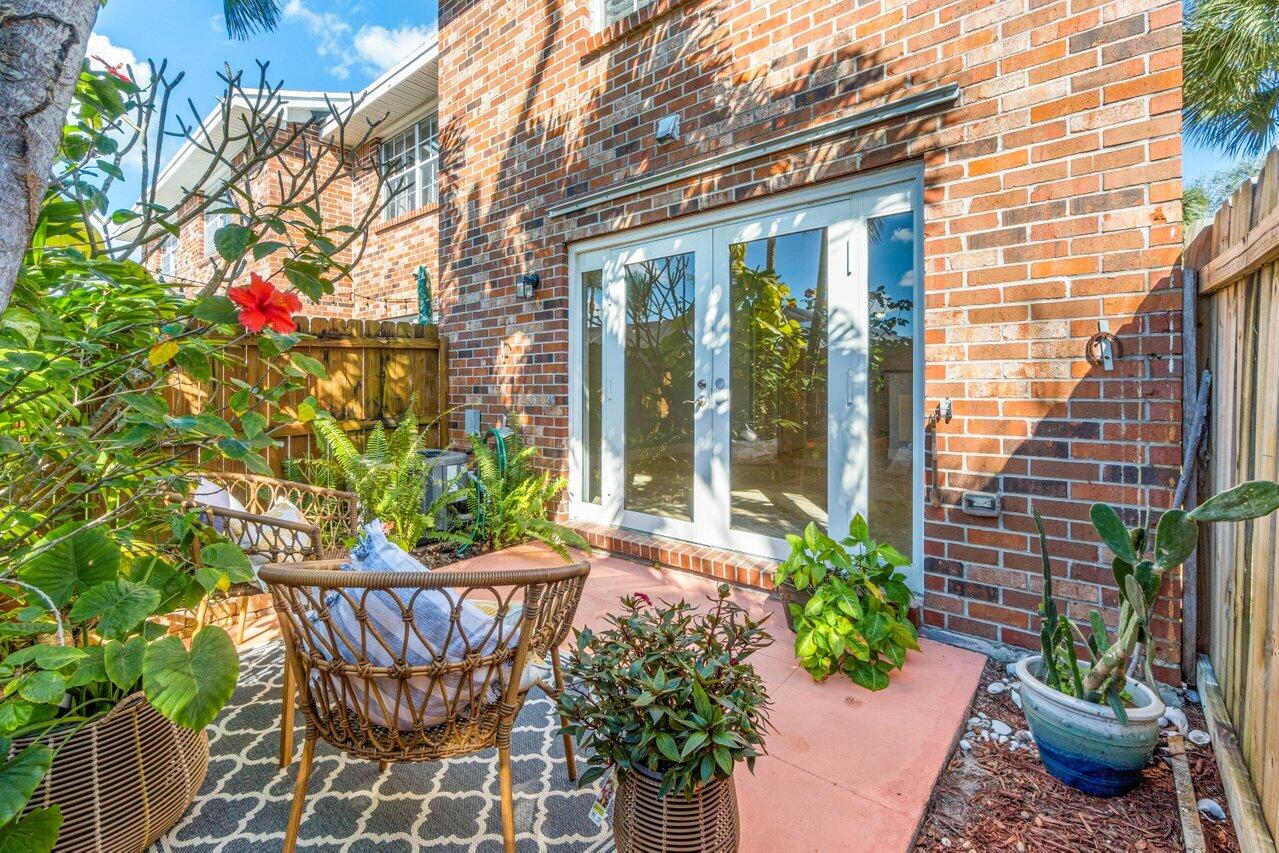 409 N Cypress Drive Unit: 6