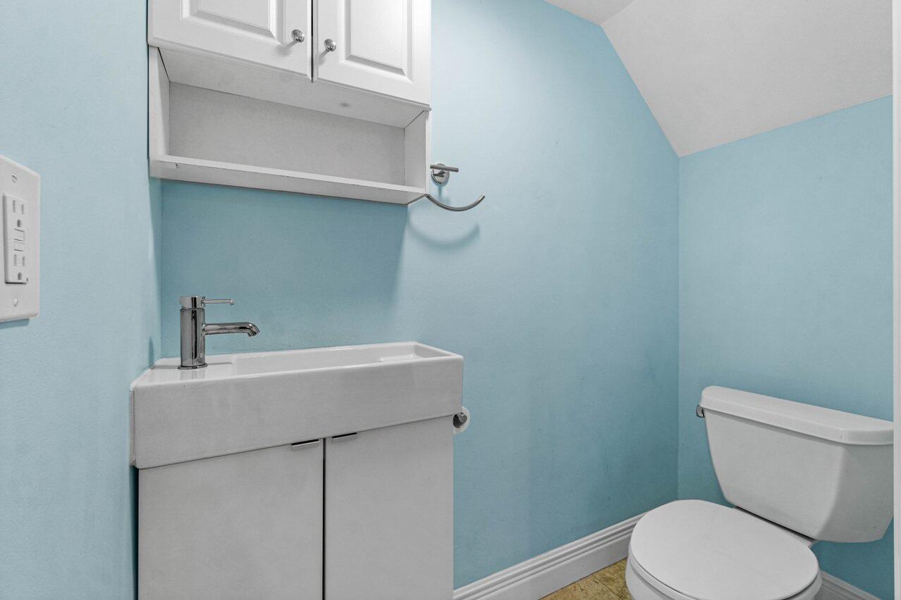 409 N Cypress Drive Unit: 6