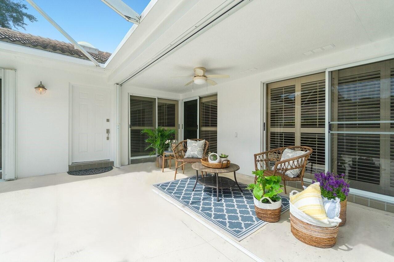 7402 Geminata Oak Court
