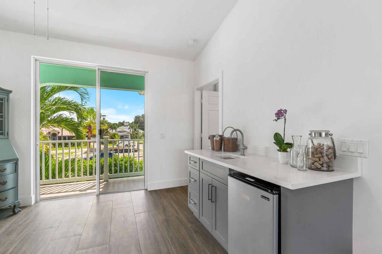 9427 SE Athena Street