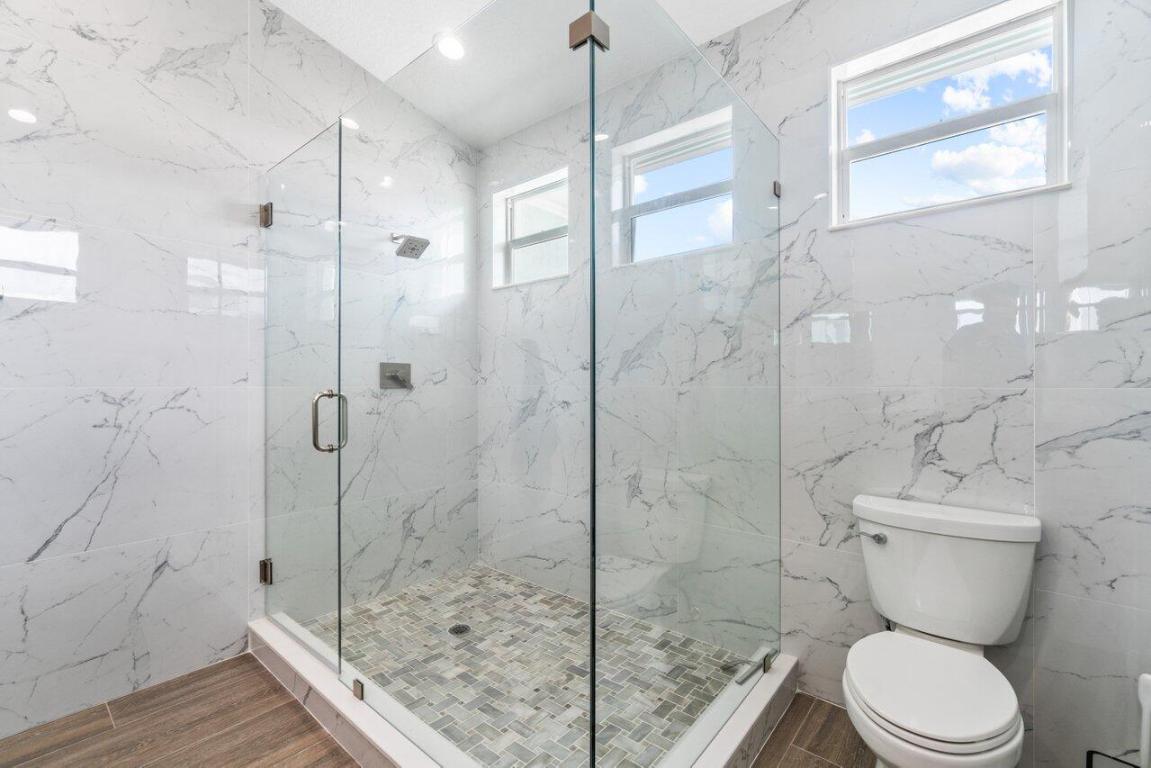 9427 SE Athena Street