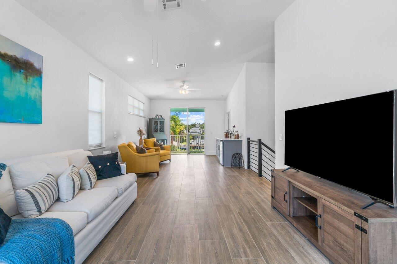 9427 SE Athena Street