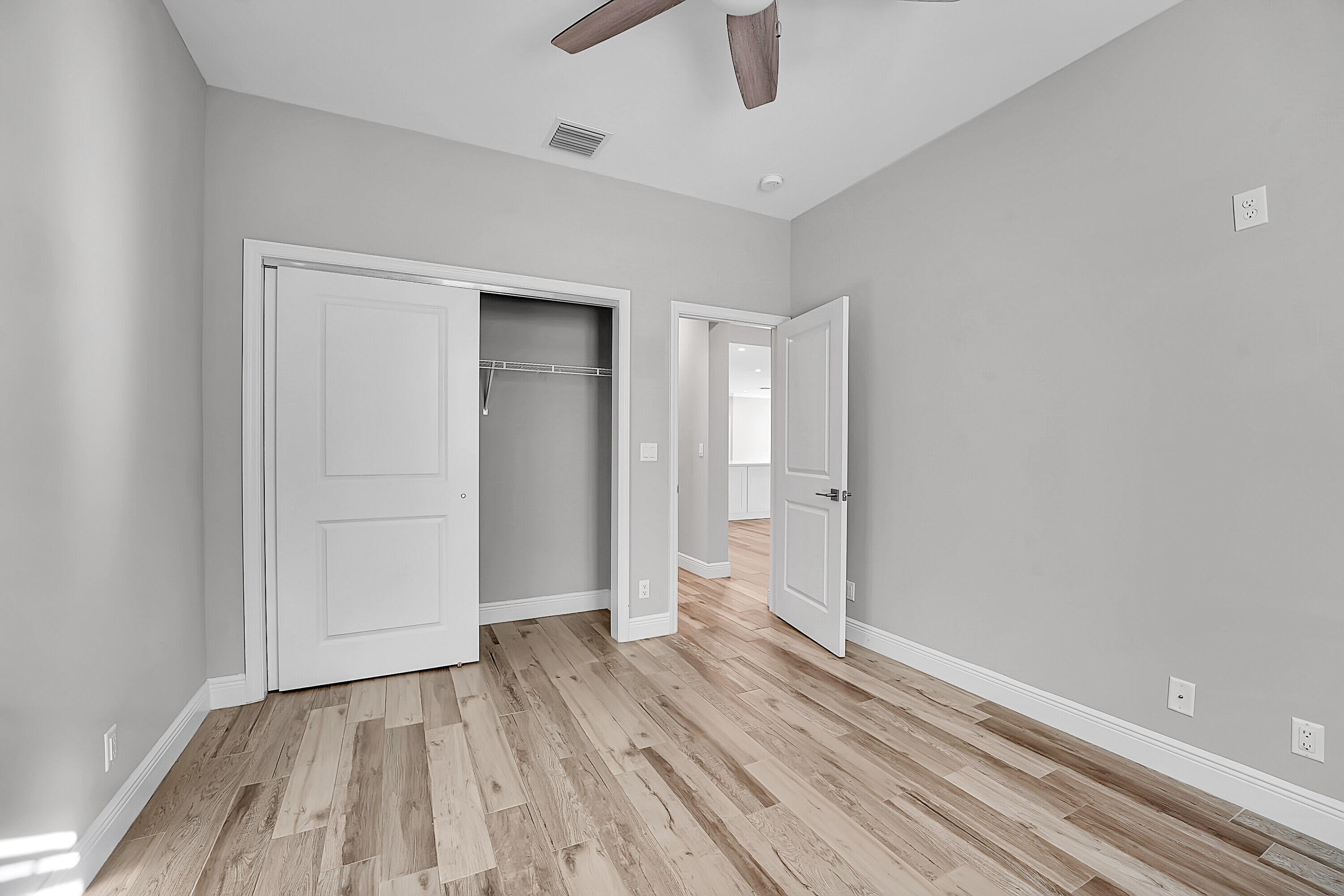 17735 Cinquez Park Road W