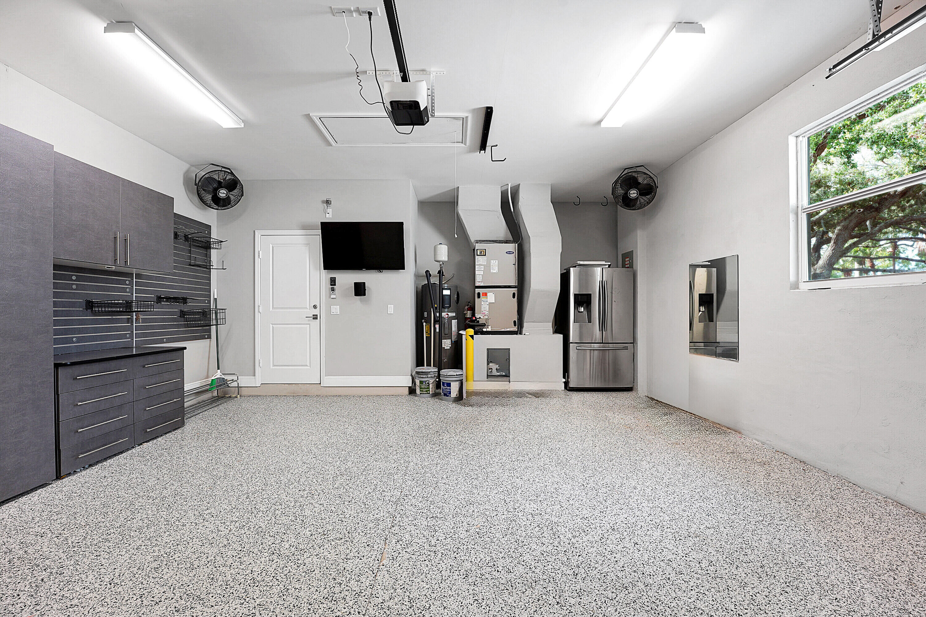 17735 Cinquez Park Road W