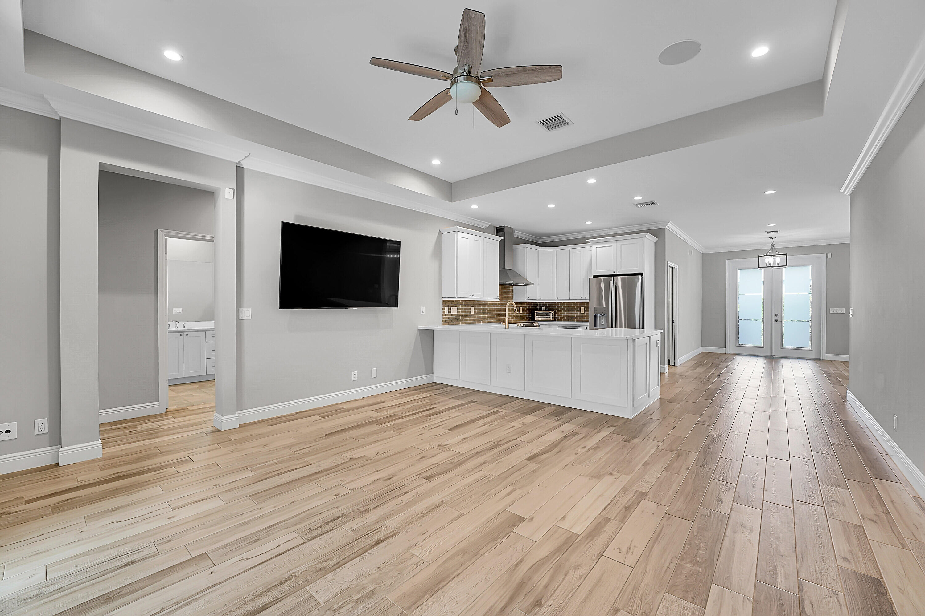 17735 Cinquez Park Road W