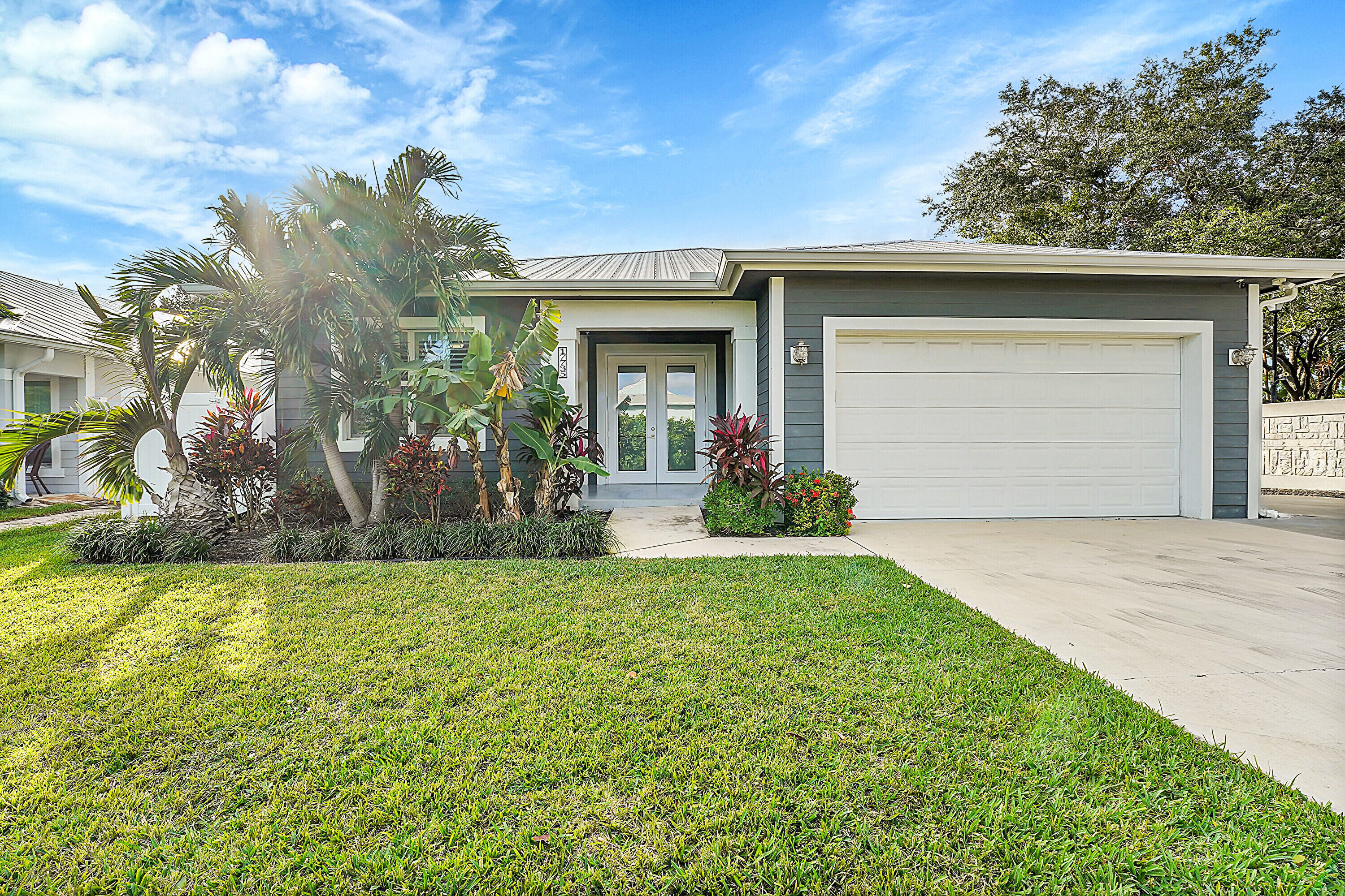 17735 Cinquez Park Road W