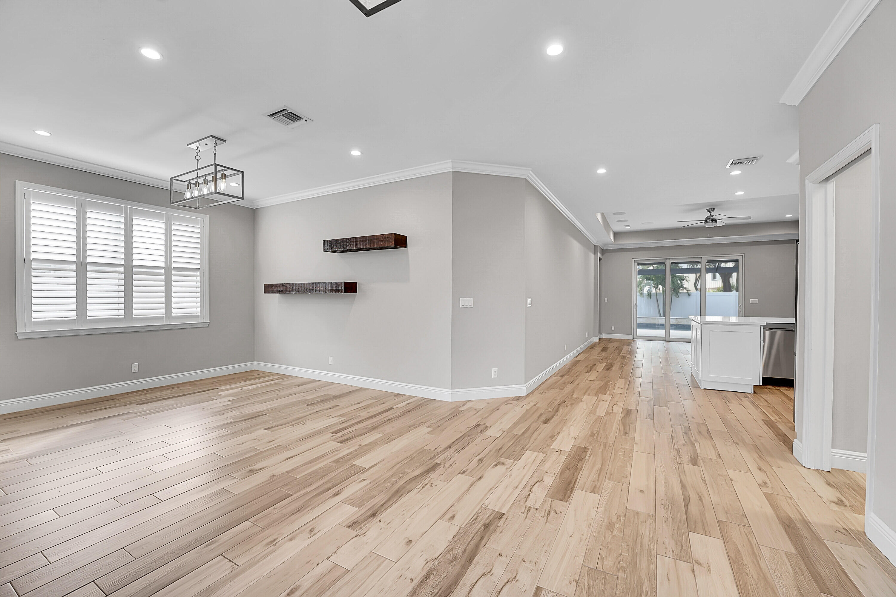 17735 Cinquez Park Road W