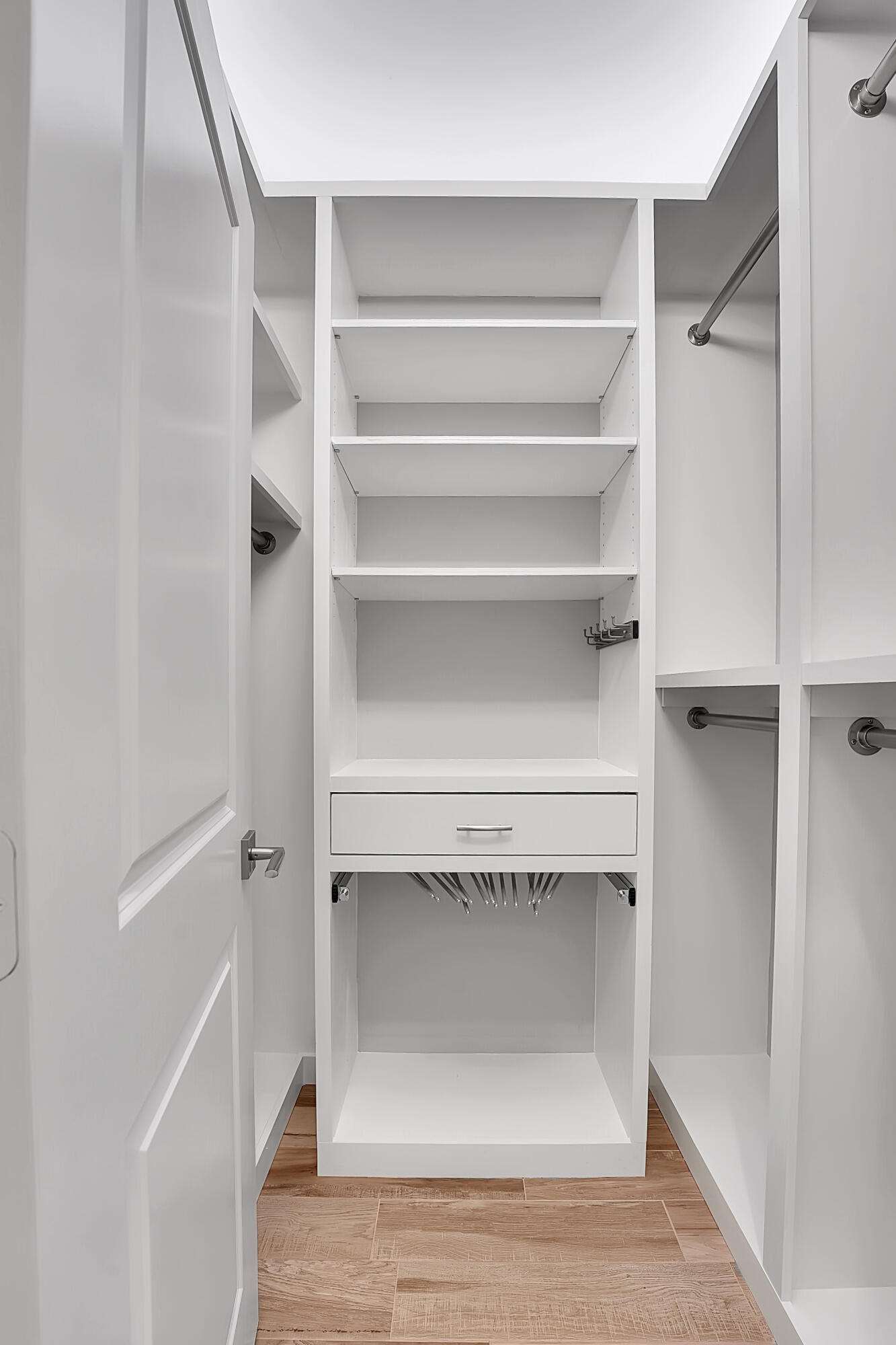 17735 Cinquez Park Road W