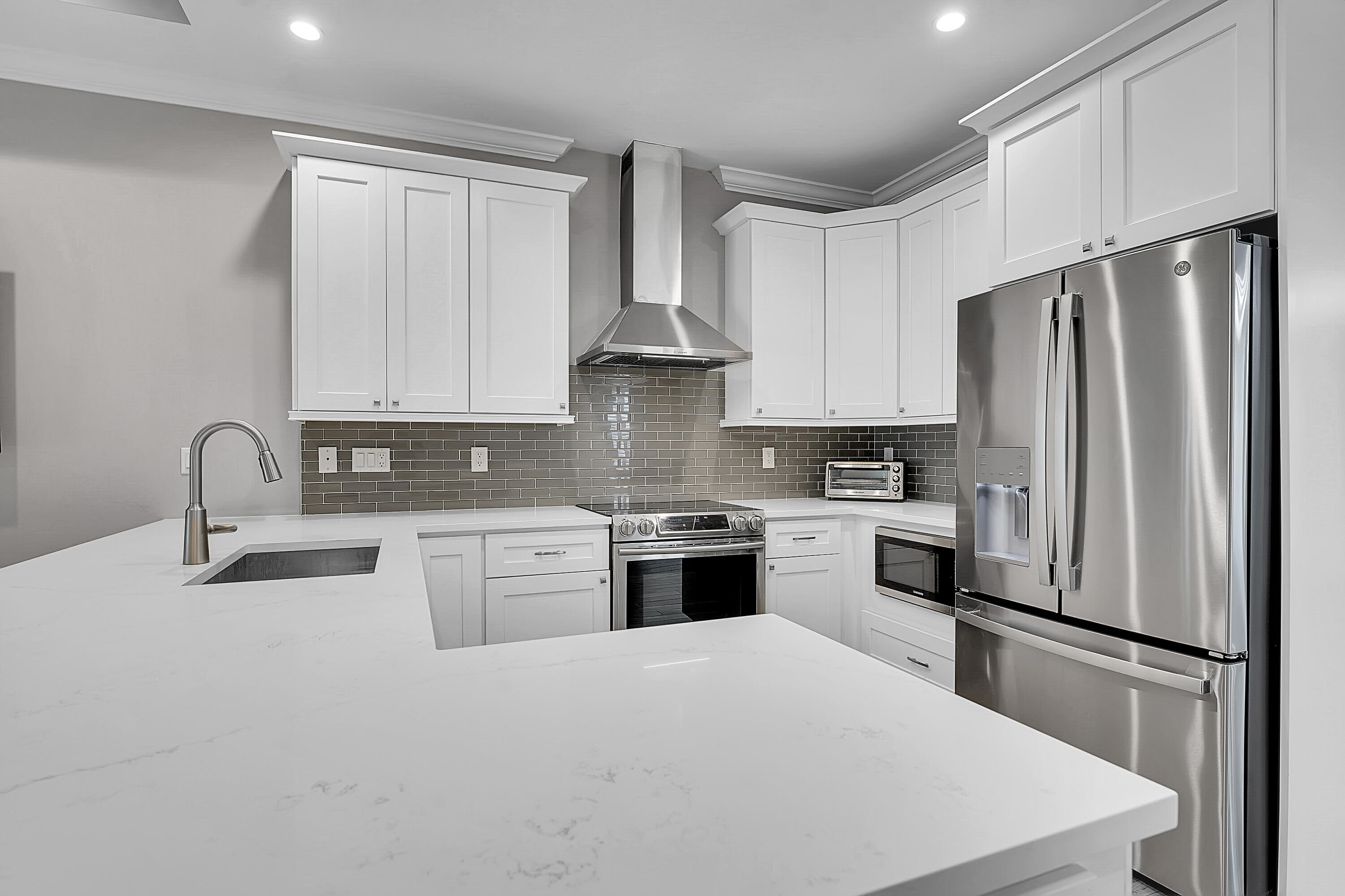 17735 Cinquez Park Road W