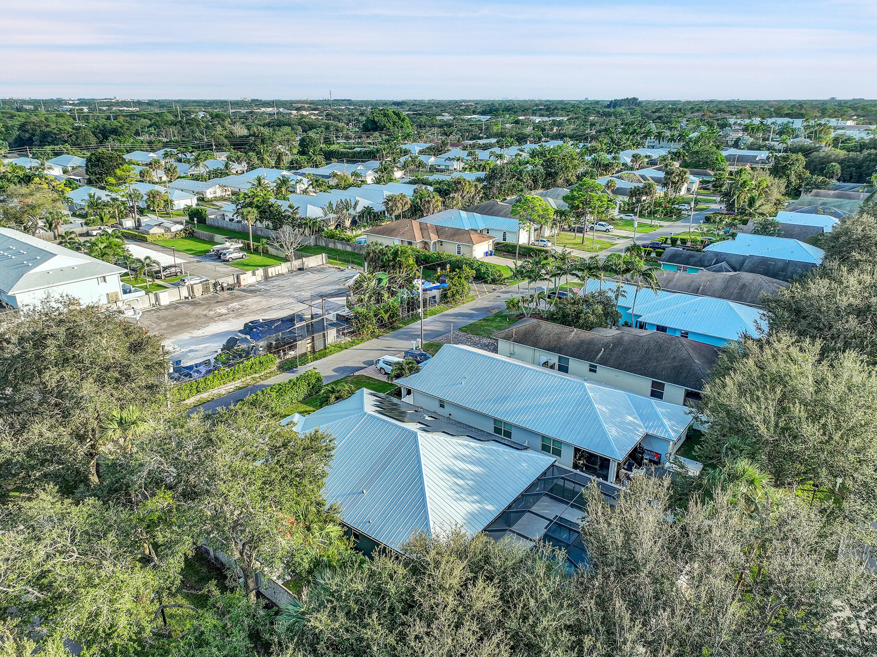 17735 Cinquez Park Road W