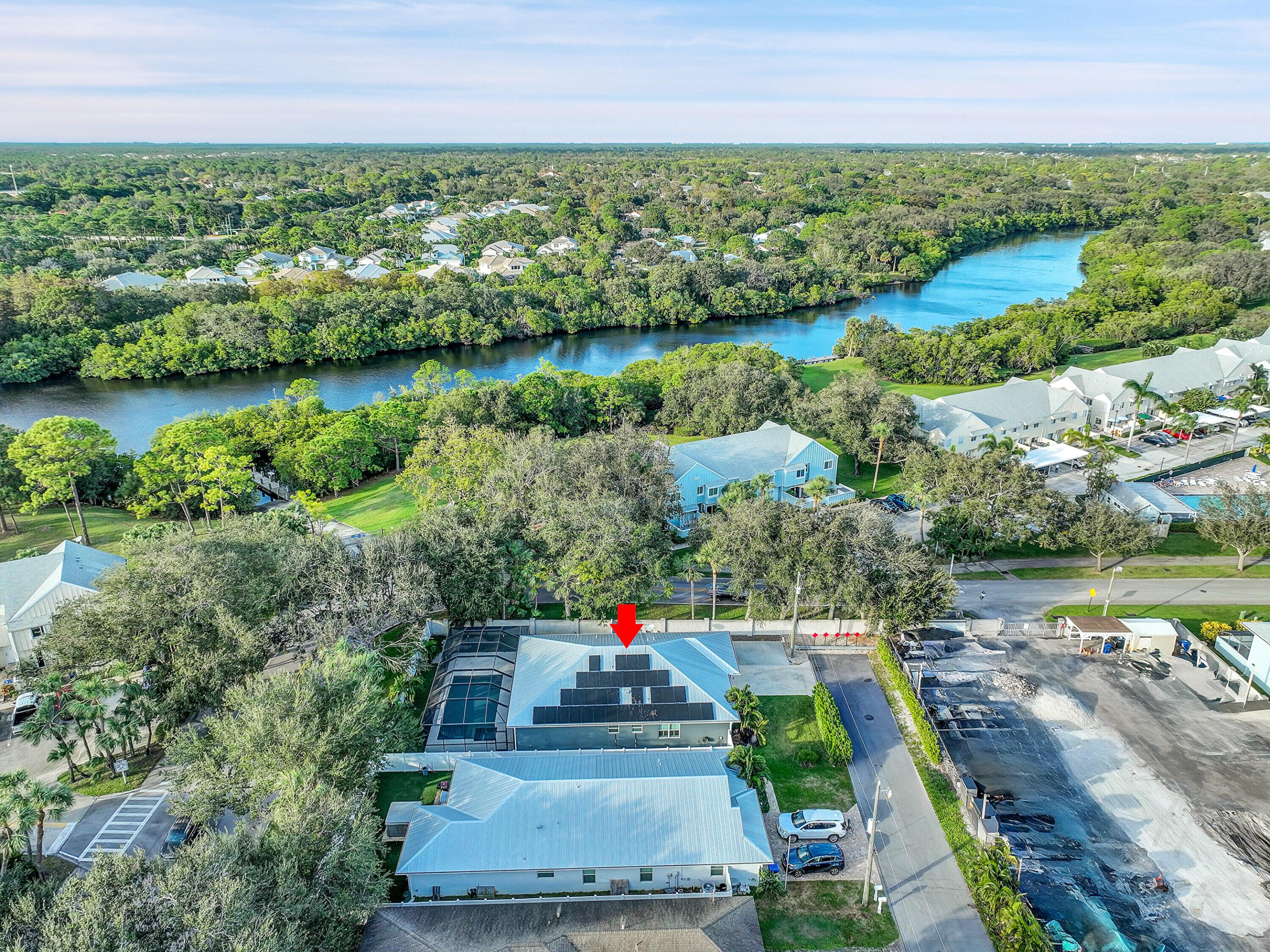 17735 Cinquez Park Road W