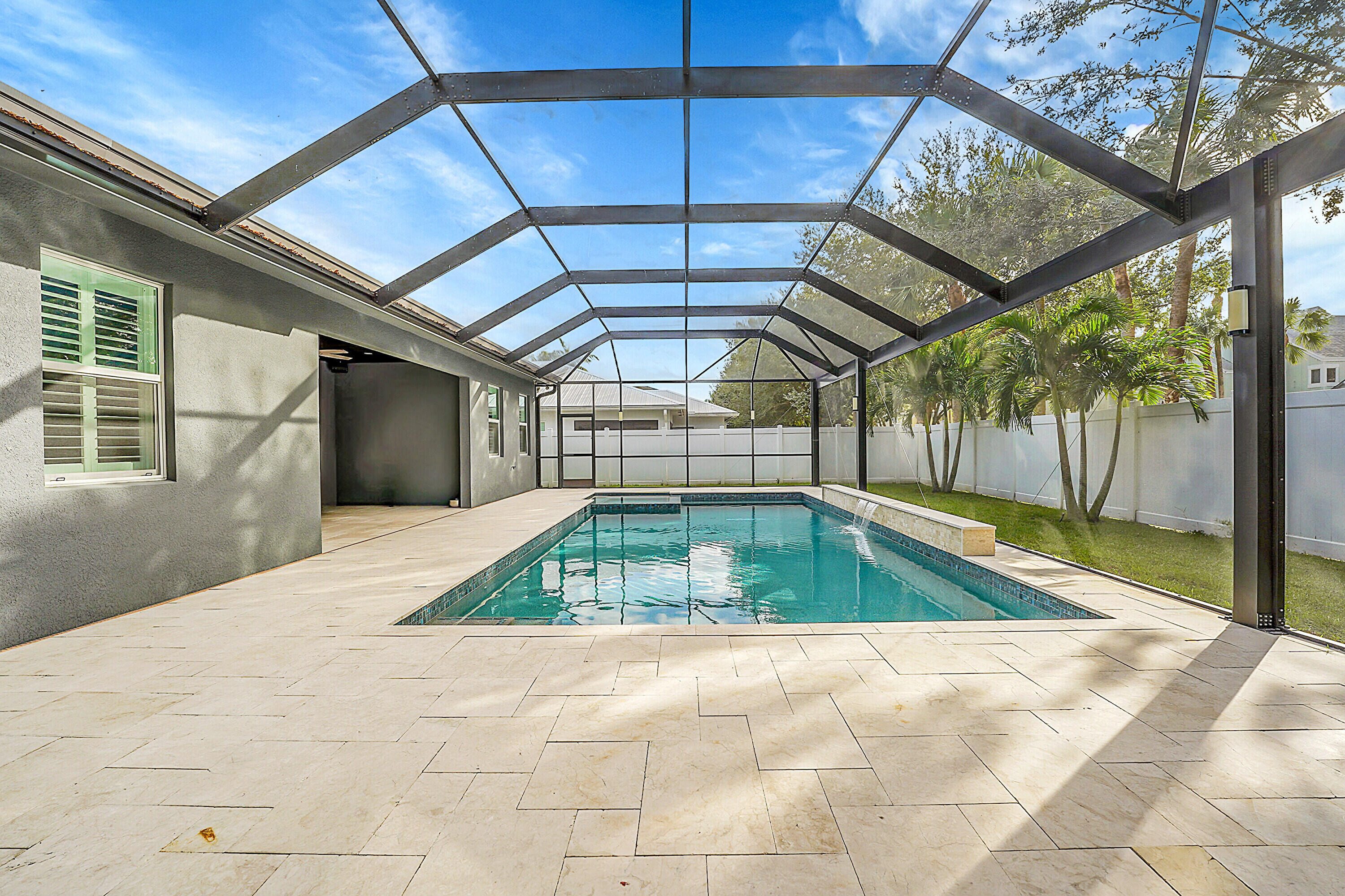 17735 Cinquez Park Road W