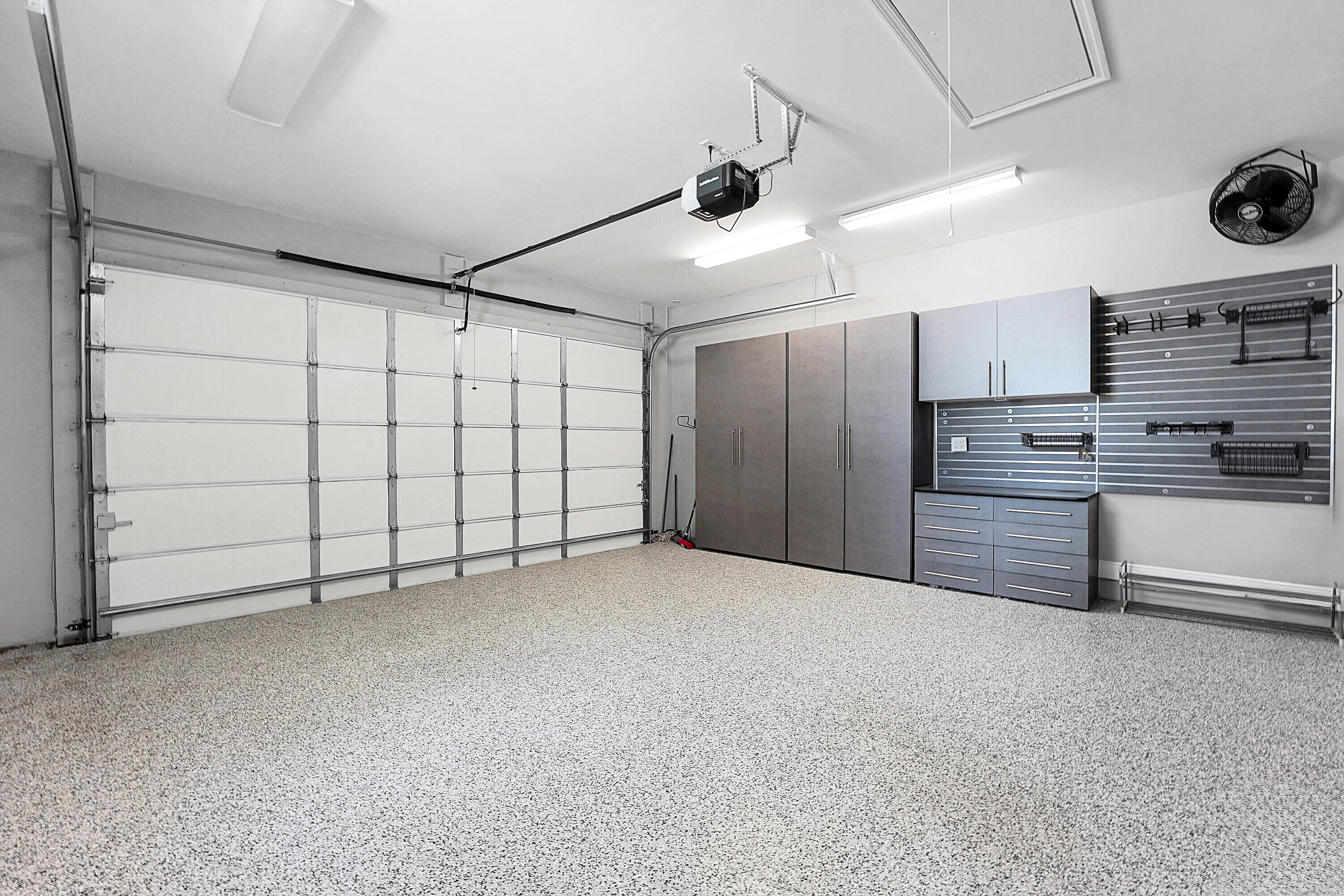 17735 Cinquez Park Road W