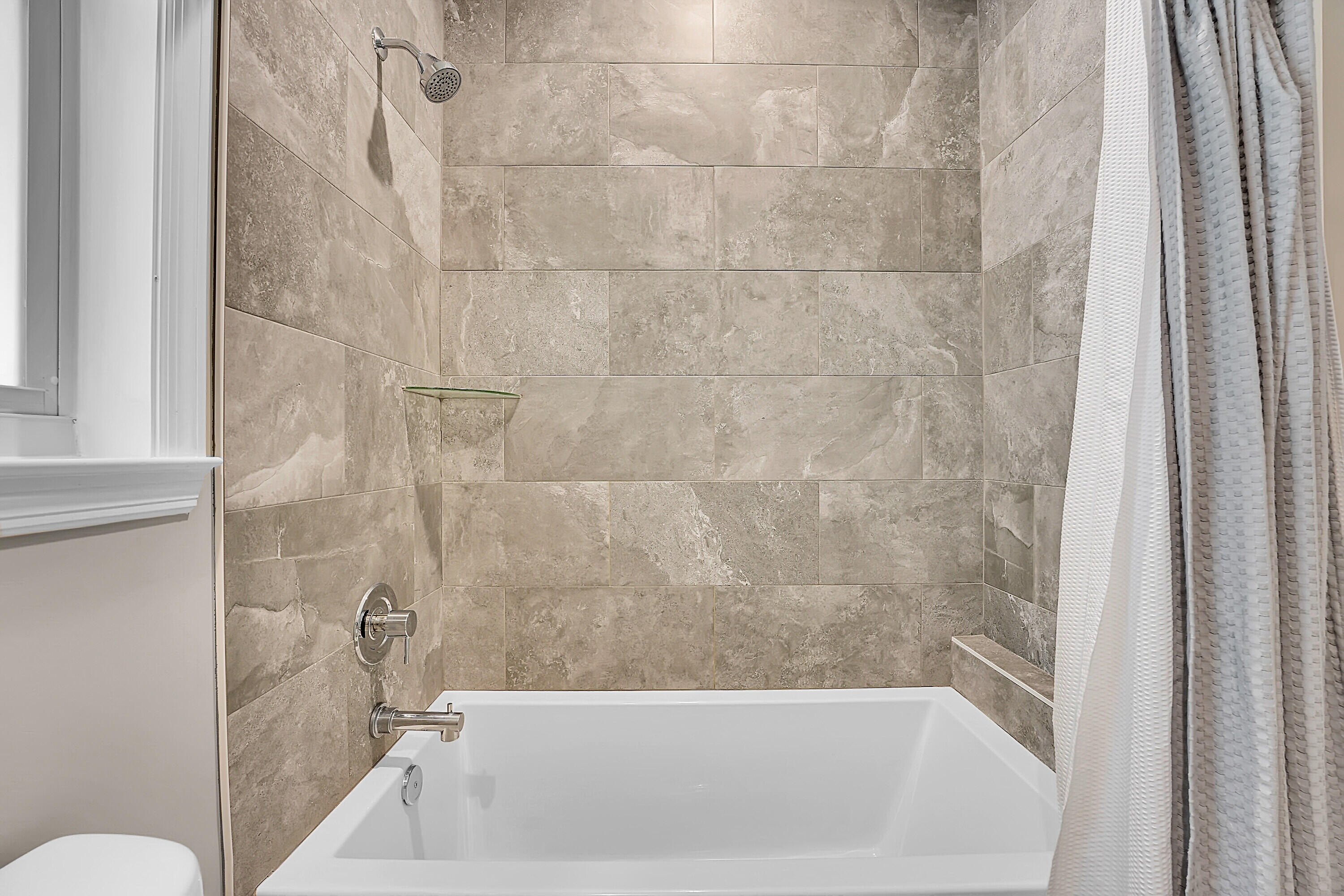 17735 Cinquez Park Road W