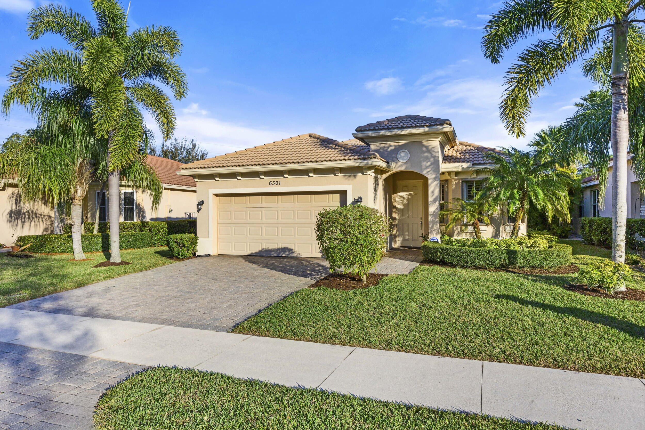 6301 SE Turn Leaf Trail