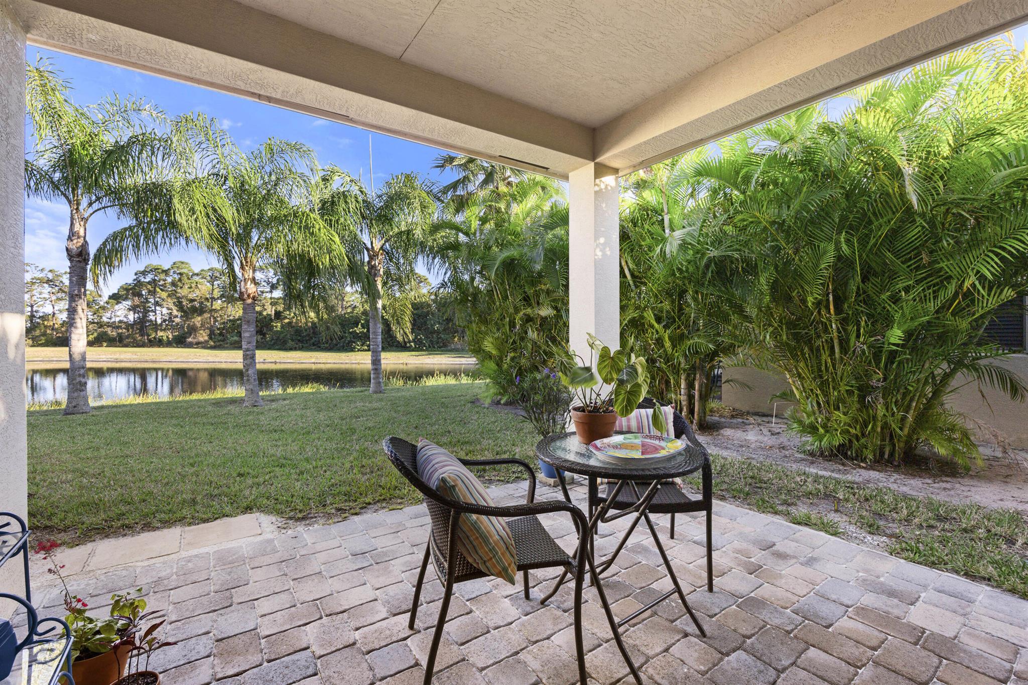 6301 SE Turn Leaf Trail