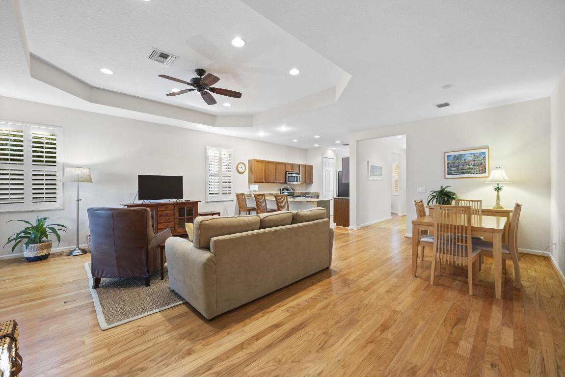 6301 SE Turn Leaf Trail