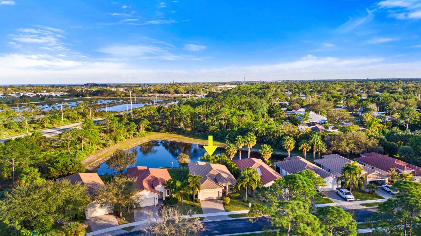 6301 SE Turn Leaf Trail