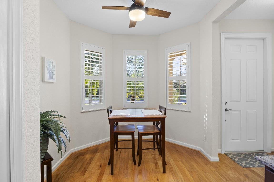 6301 SE Turn Leaf Trail