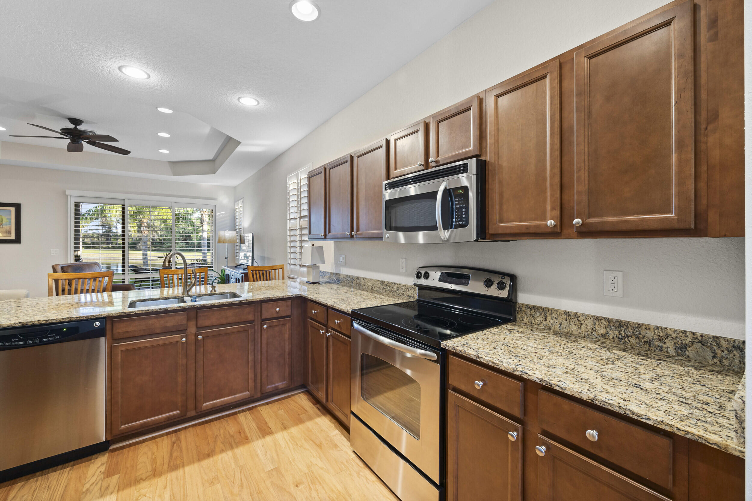 6301 SE Turn Leaf Trail