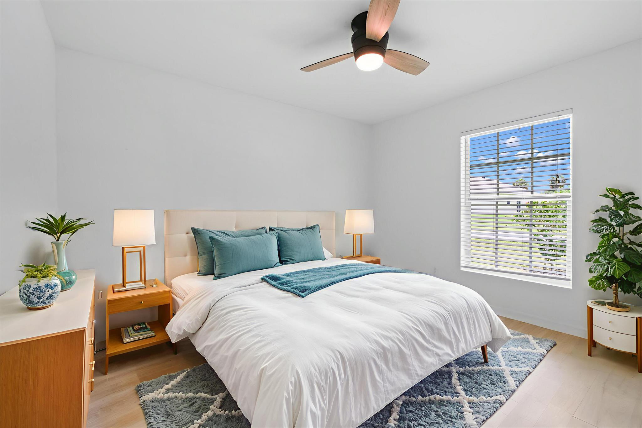 507 NW Billiar Avenue