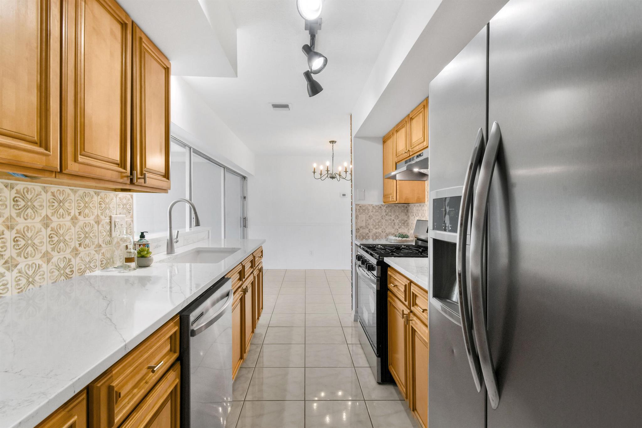 507 NW Billiar Avenue