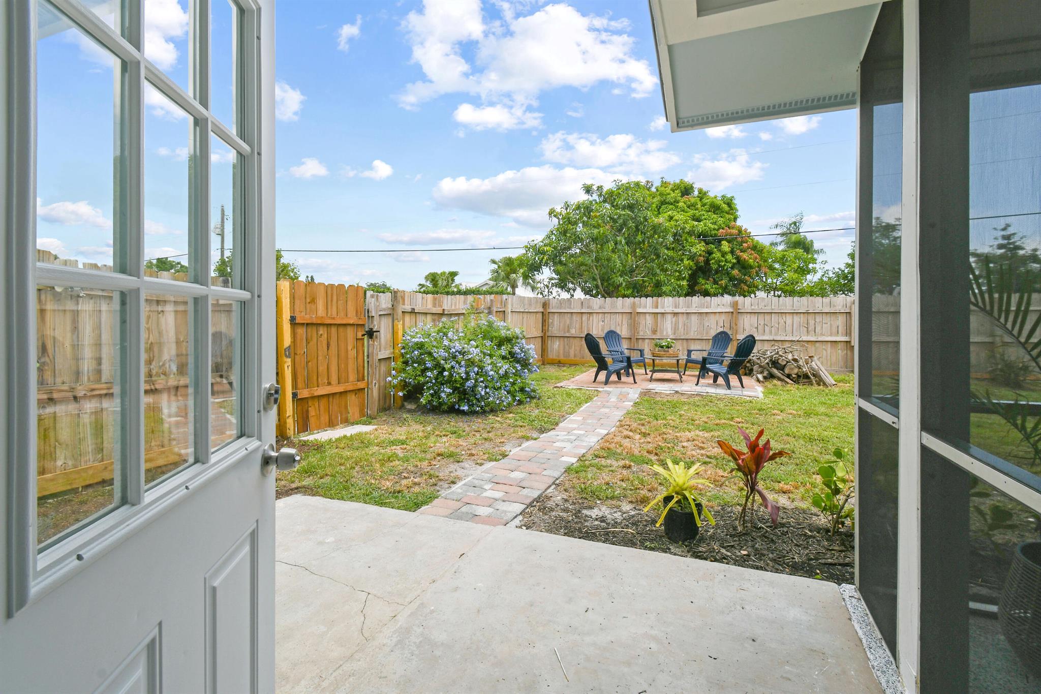 507 NW Billiar Avenue