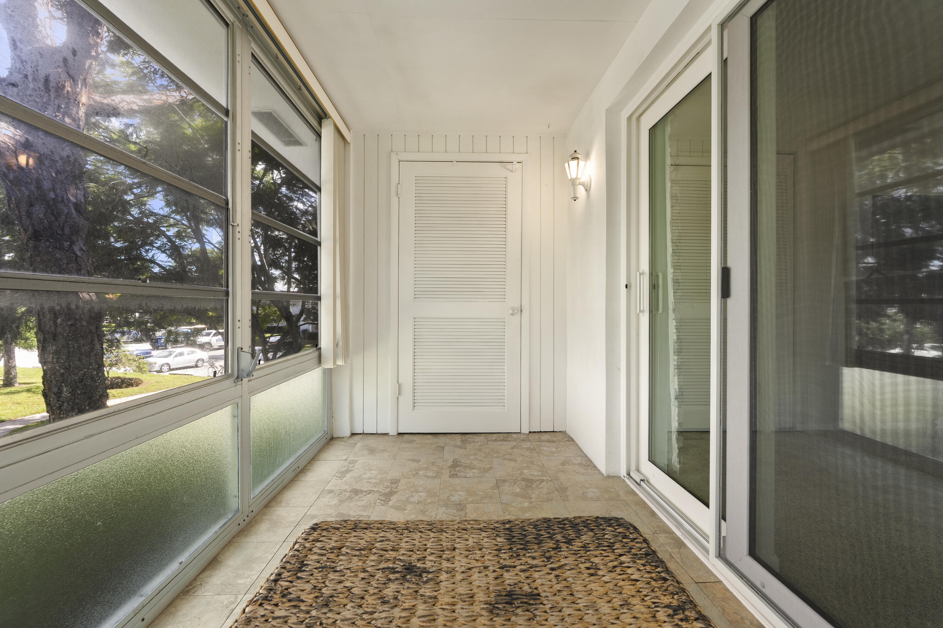 2600 SE Ocean Boulevard Z10