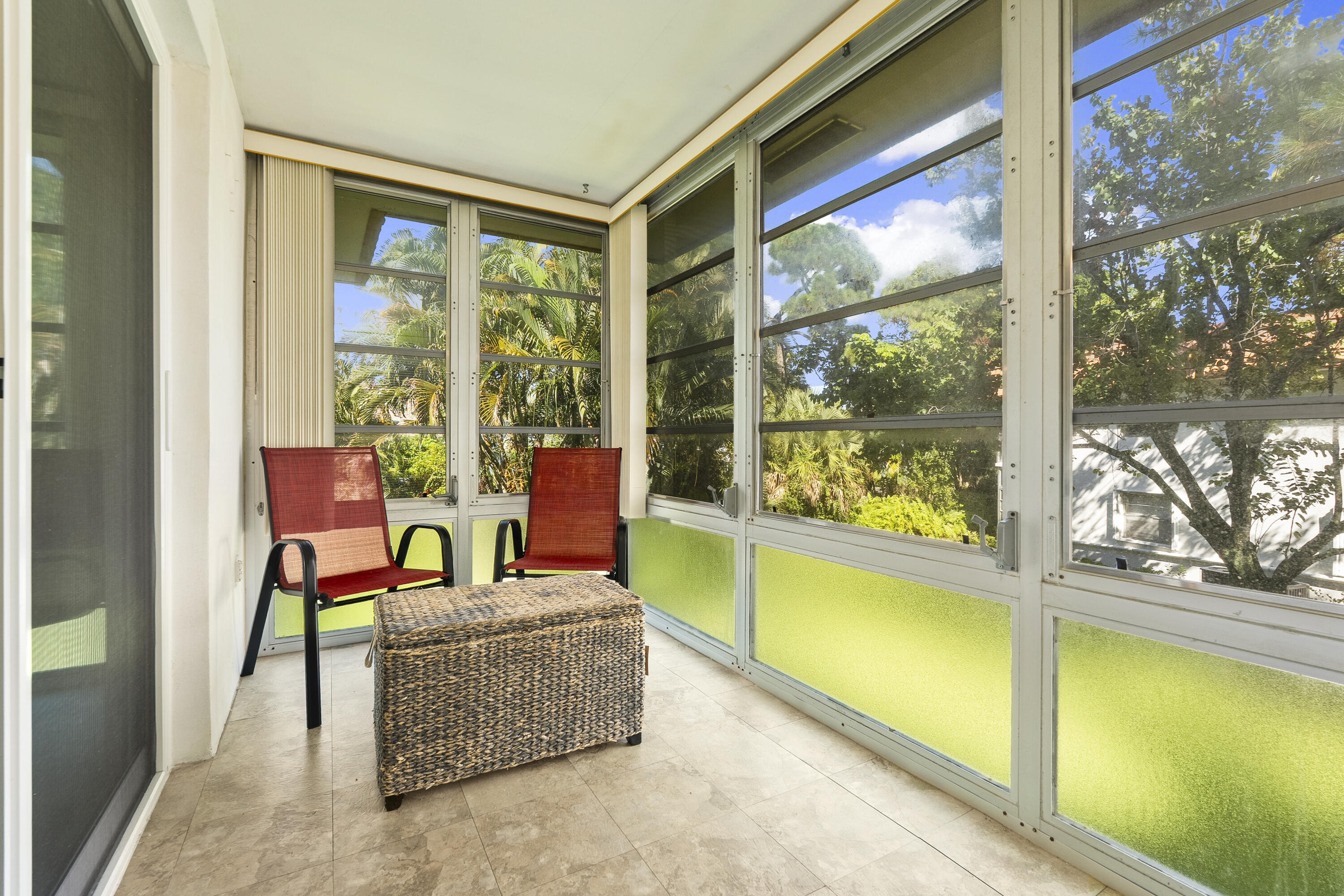 2600 SE Ocean Boulevard Z10