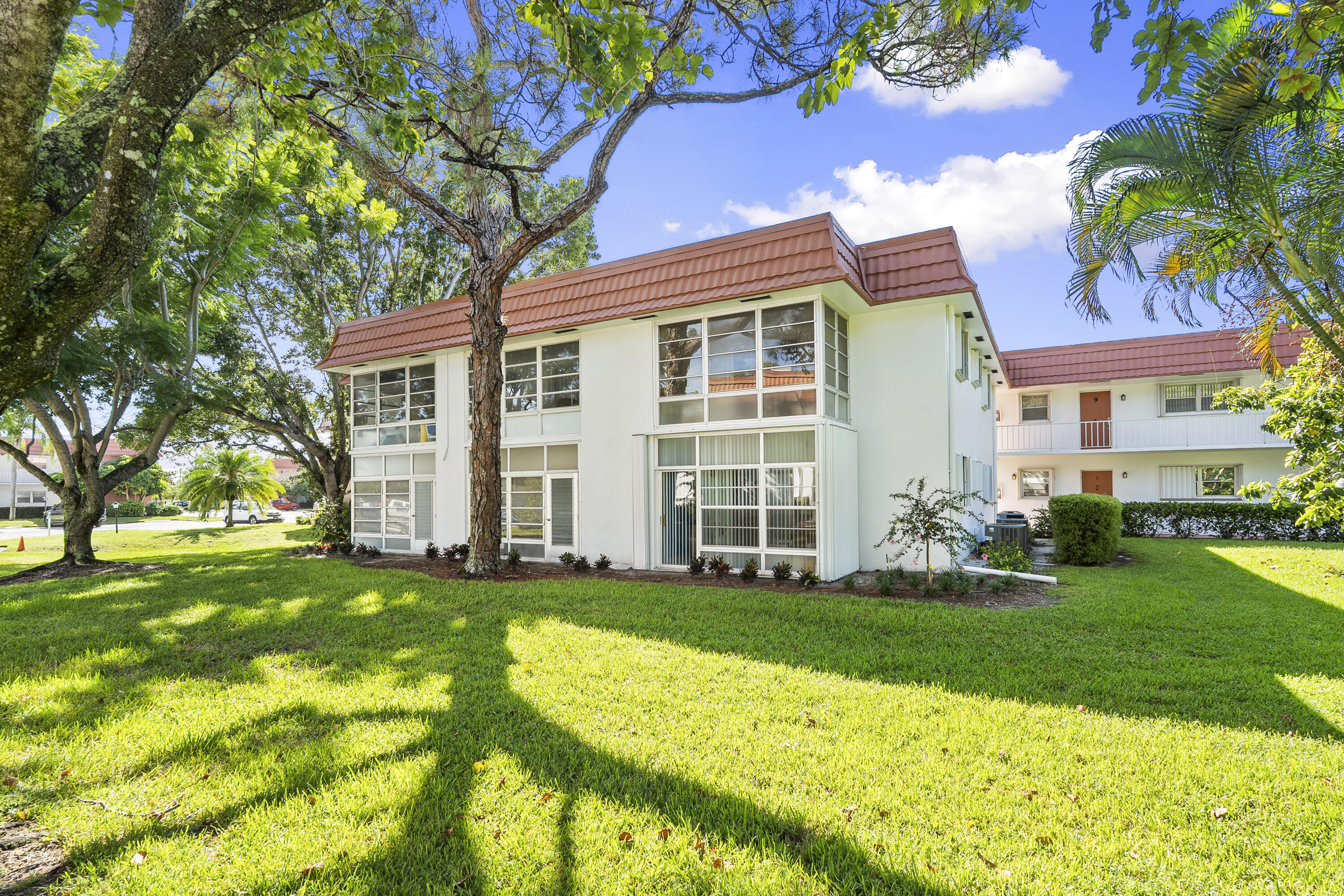 2600 SE Ocean Boulevard Z10