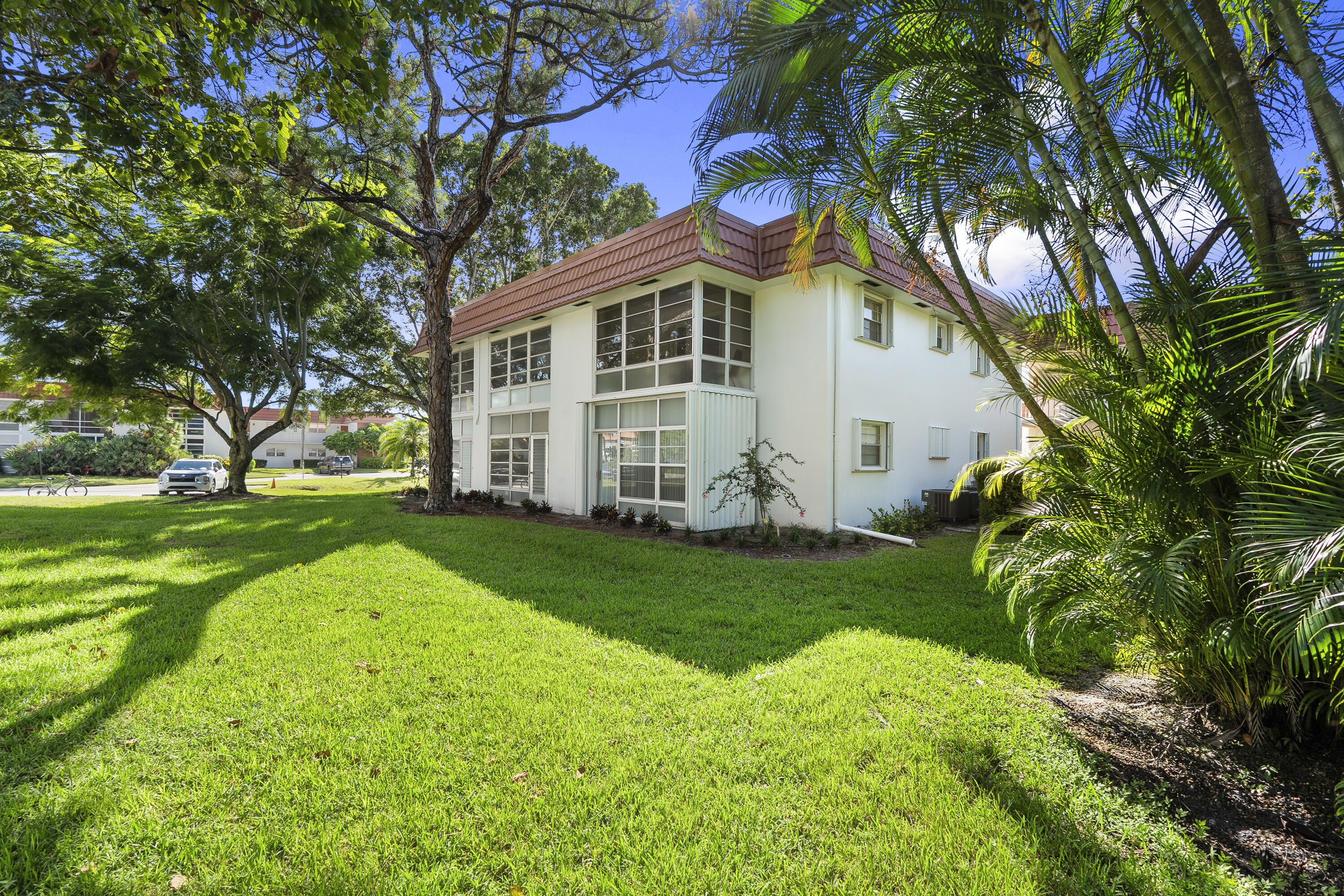 2600 SE Ocean Boulevard Z10