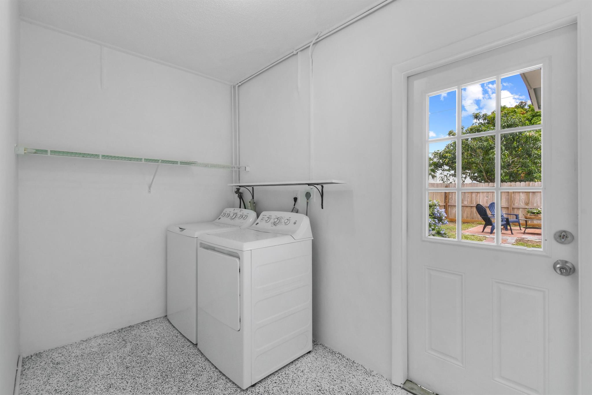 507 NW Billiar Avenue