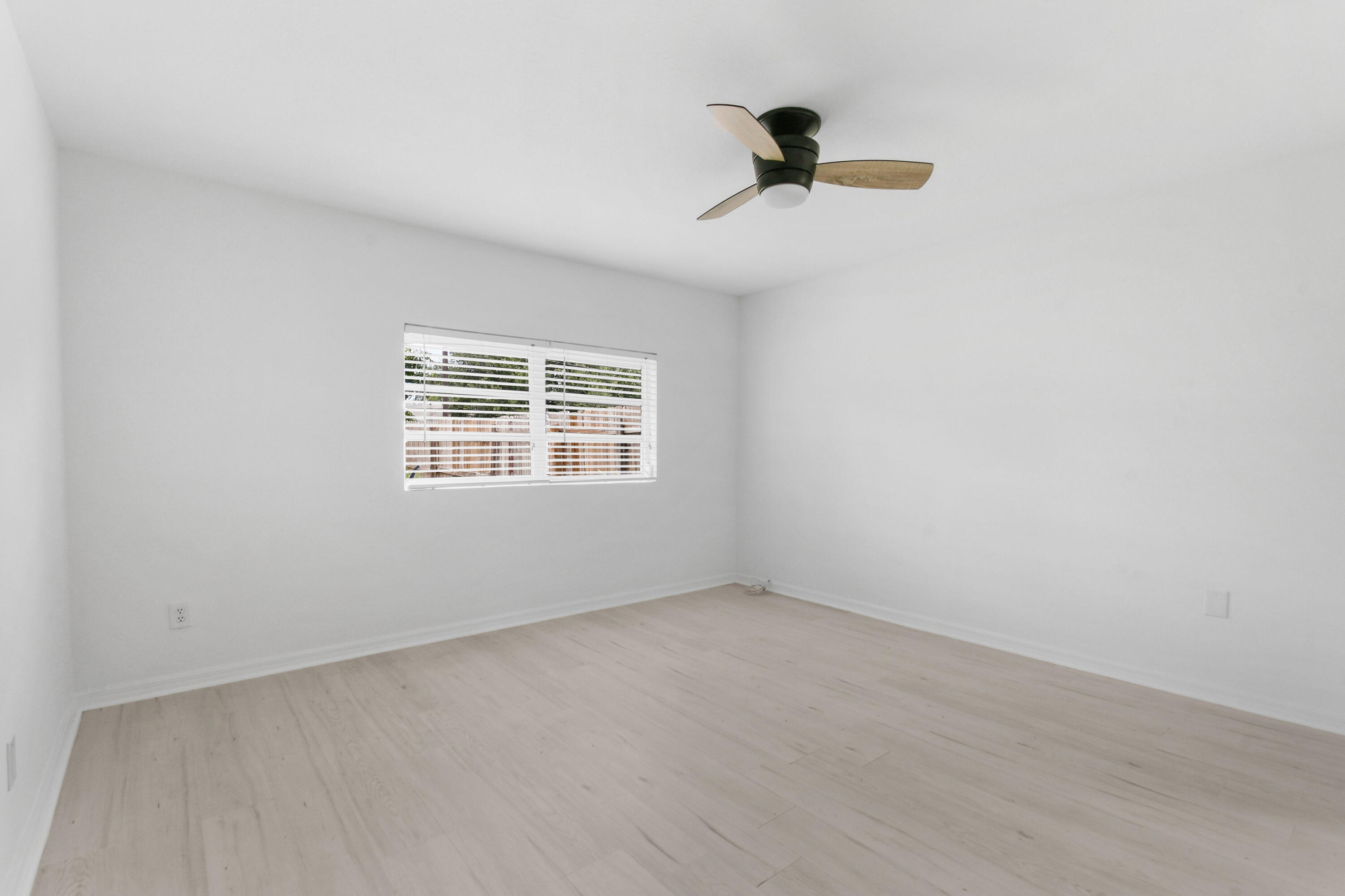 507 NW Billiar Avenue