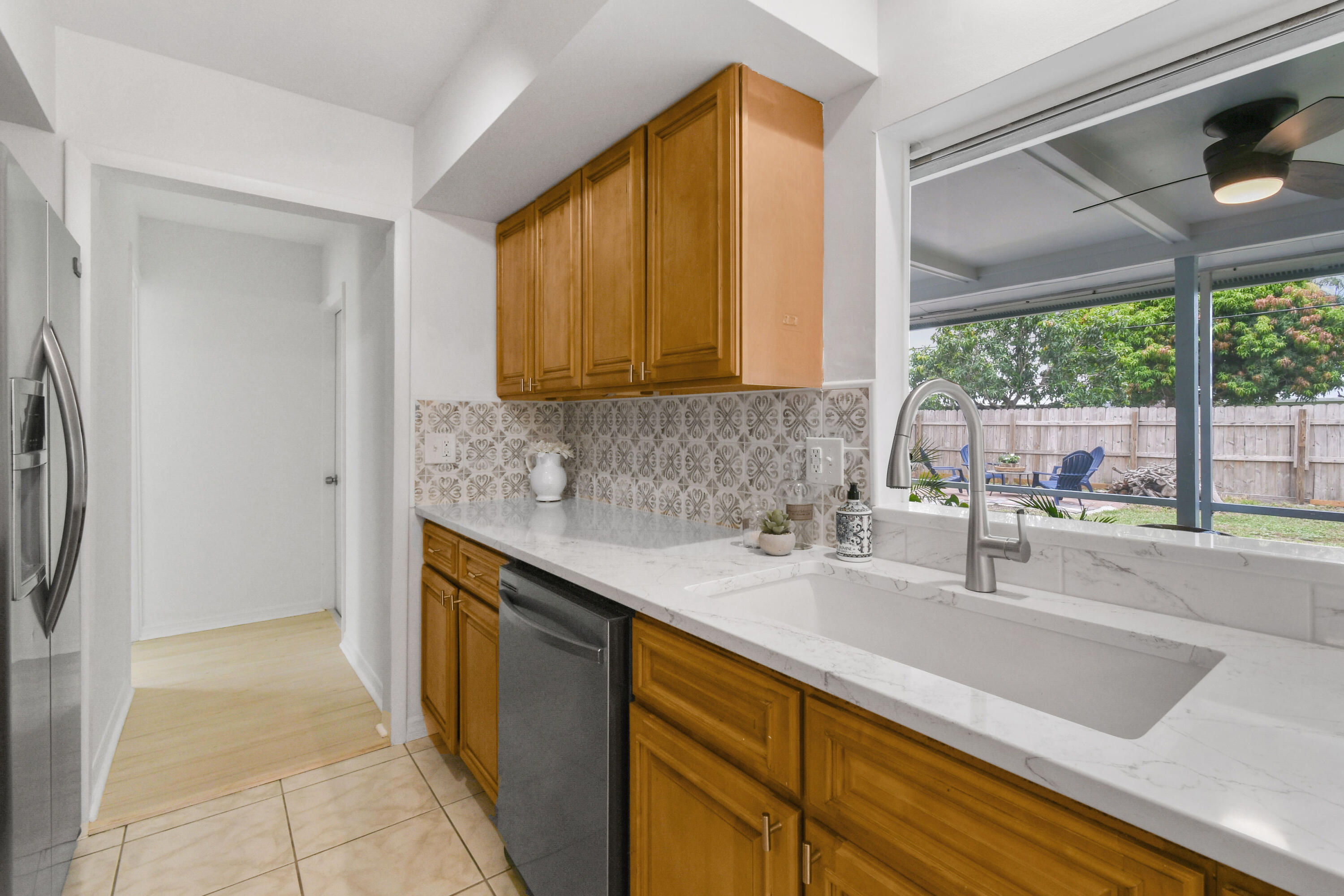 507 NW Billiar Avenue